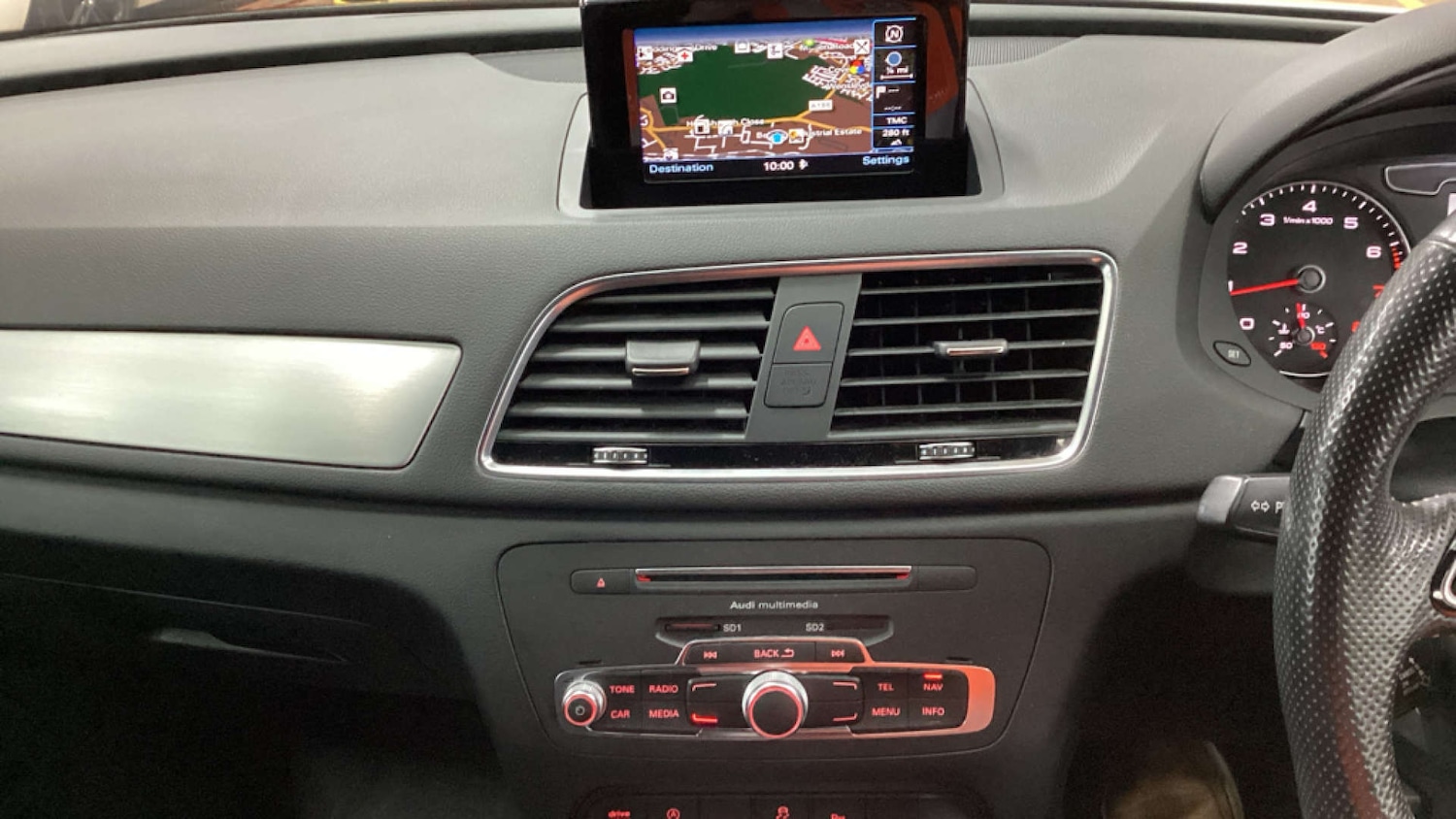 Used Audi Q3 2017 for sale - 77681250: Photo 14