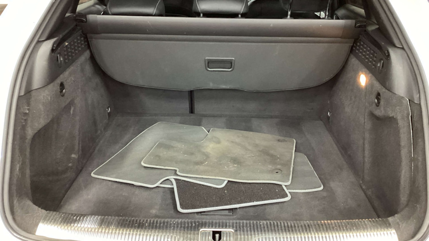 Used Audi Q3 2017 for sale - 77681250: Photo 9