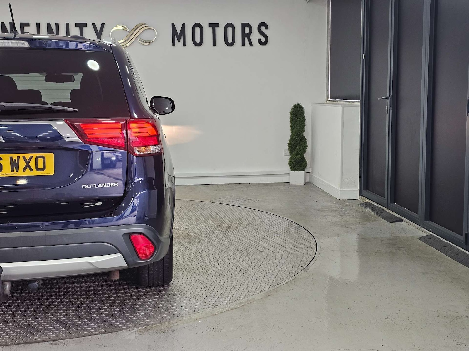 Used Mitsubishi Outlander 2016 for sale - 76972378: Photo 24