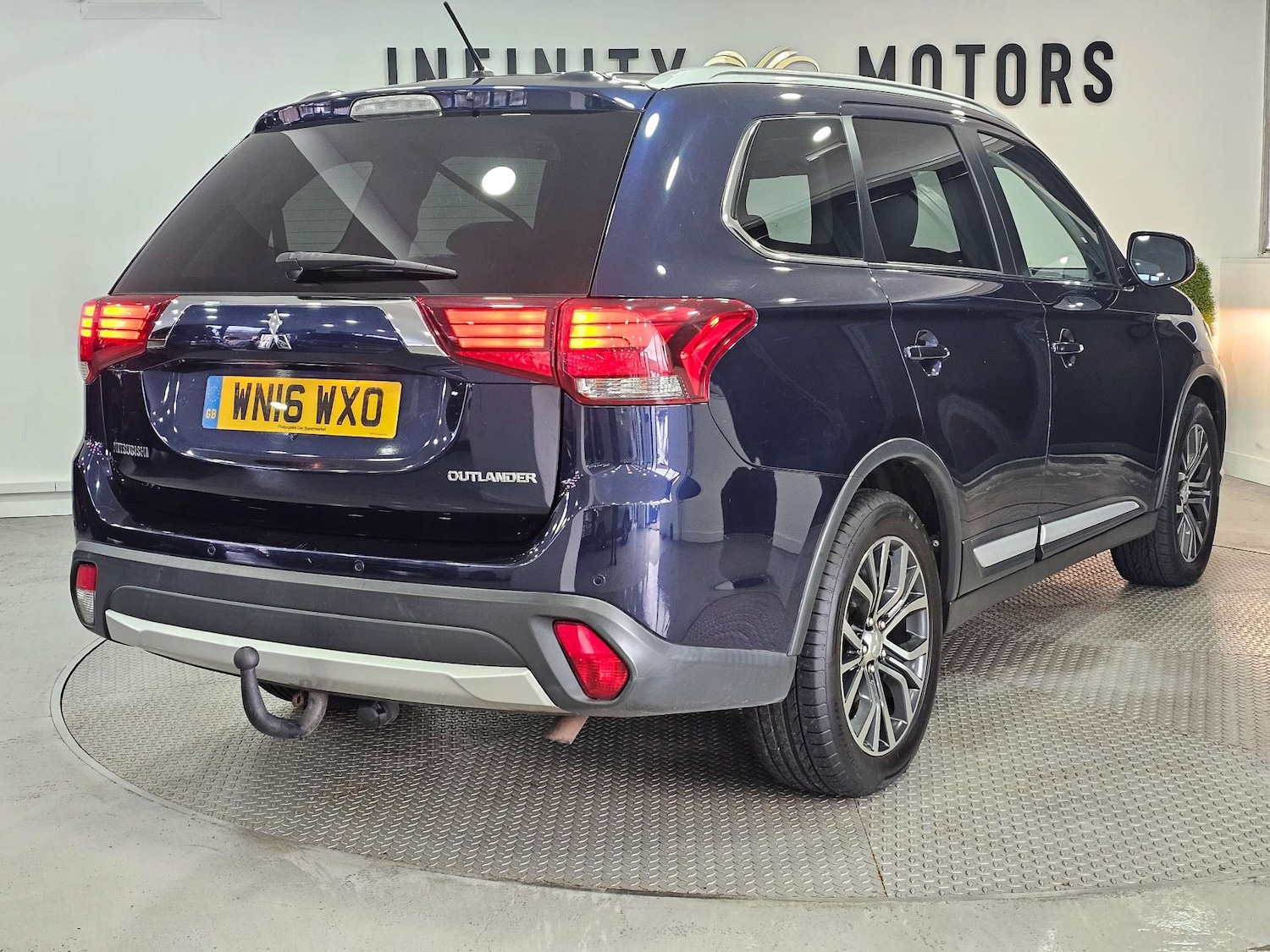 Used Mitsubishi Outlander 2016 for sale - 76972378: Photo 27