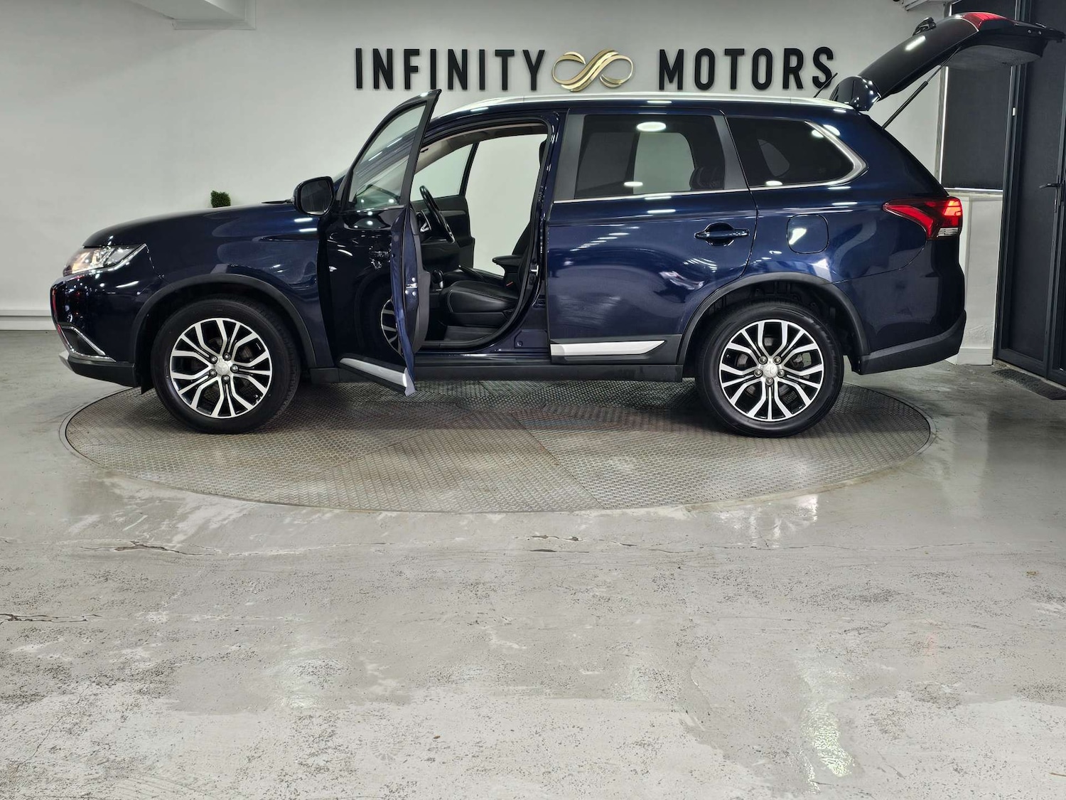 Used Mitsubishi Outlander 2016 for sale - 76972378: Photo 34