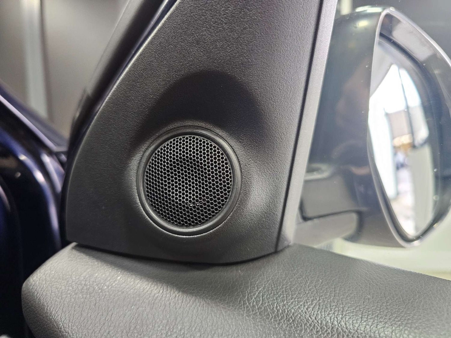 Used Mitsubishi Outlander 2016 for sale - 76972378: Photo 40