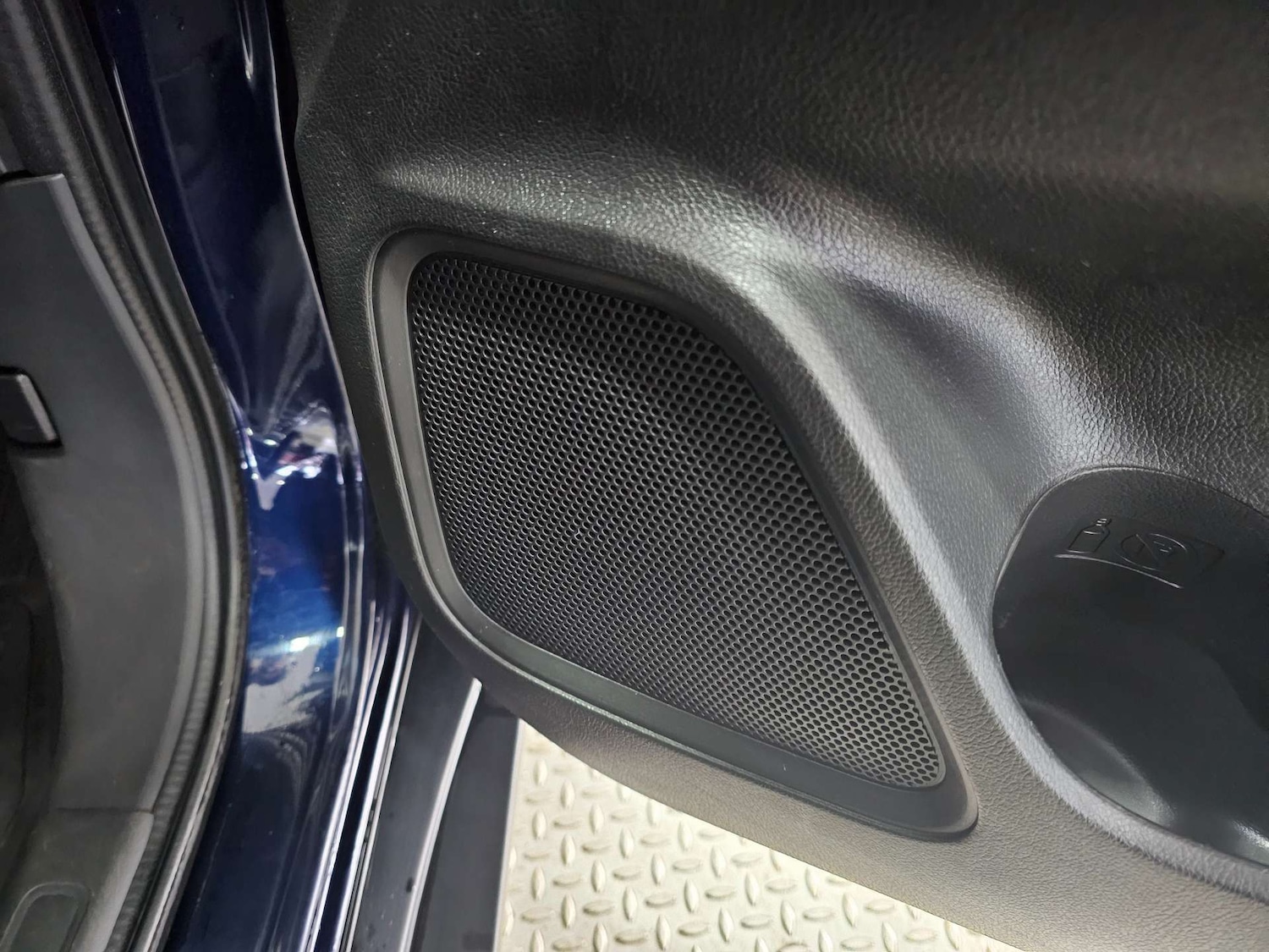 Used Mitsubishi Outlander 2016 for sale - 76972378: Photo 42