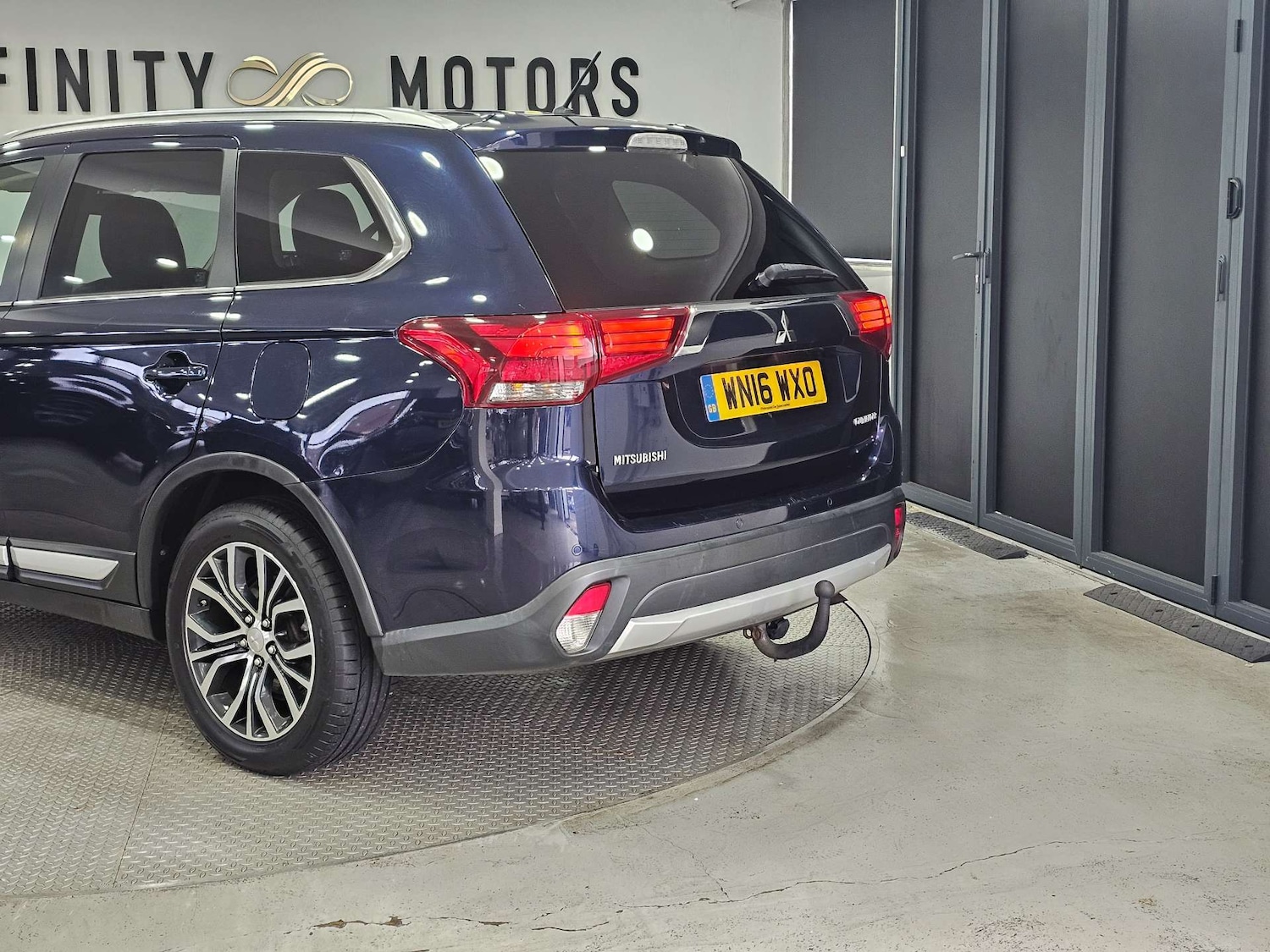 Used Mitsubishi Outlander 2016 for sale - 76972378: Photo 46