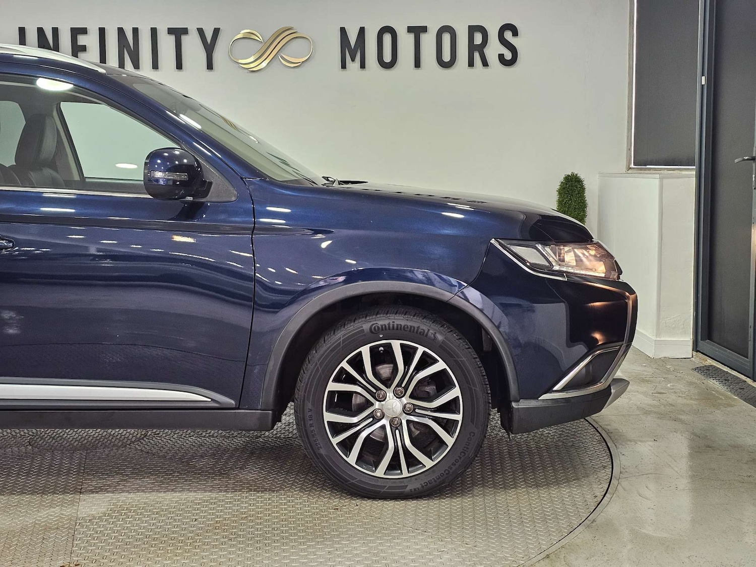 Used Mitsubishi Outlander 2016 for sale - 76972378: Photo 54