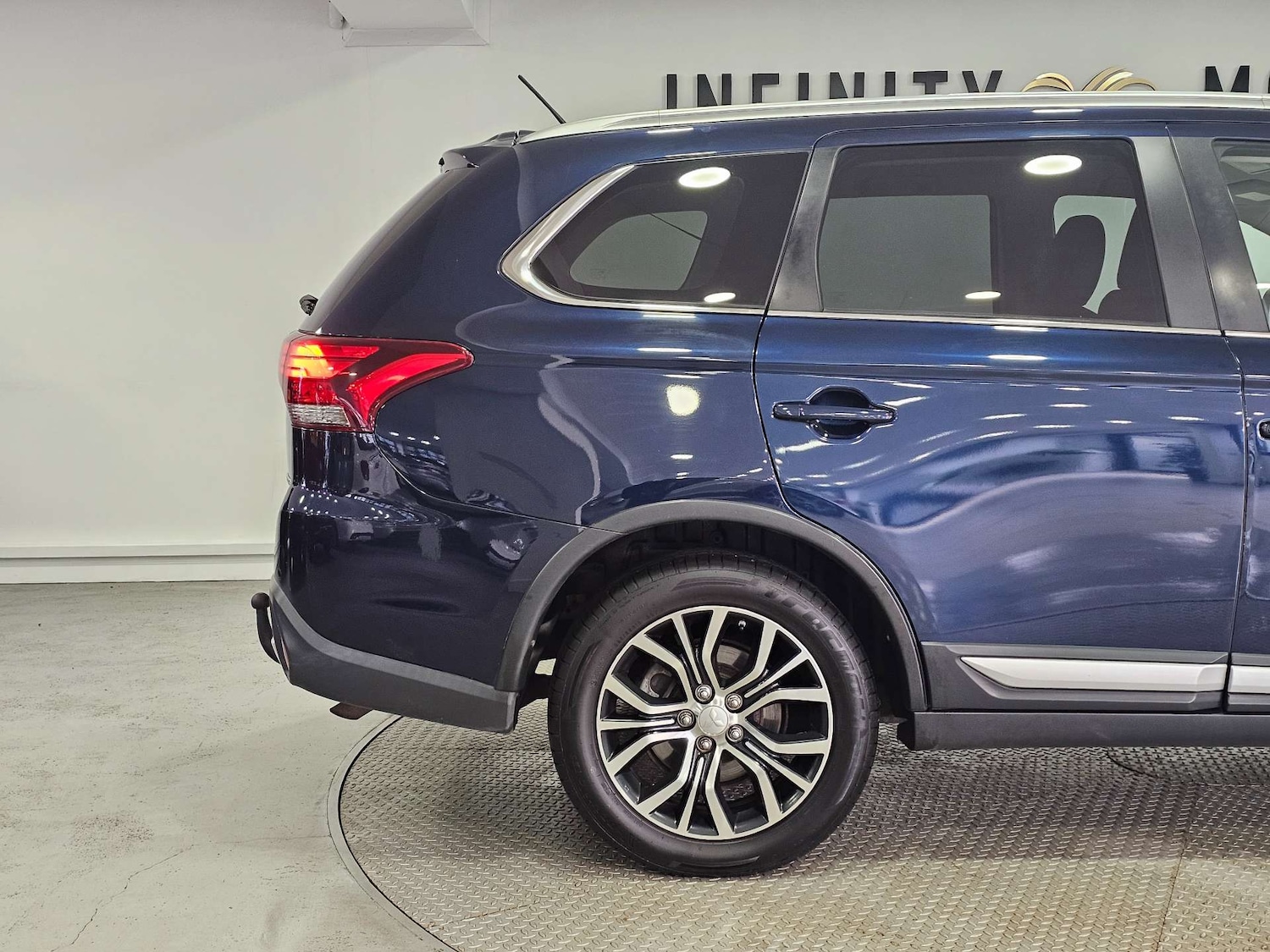 Used Mitsubishi Outlander 2016 for sale - 76972378: Photo 56