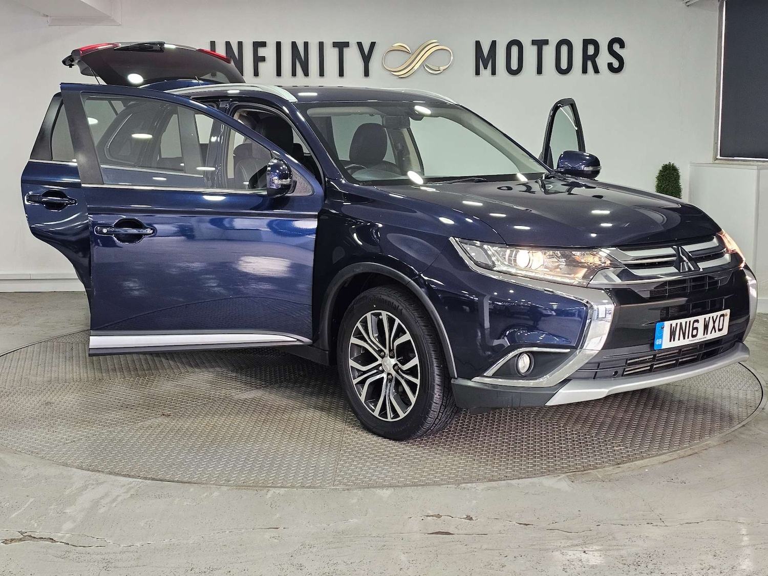 Used Mitsubishi Outlander 2016 for sale - 76972378: Photo 63