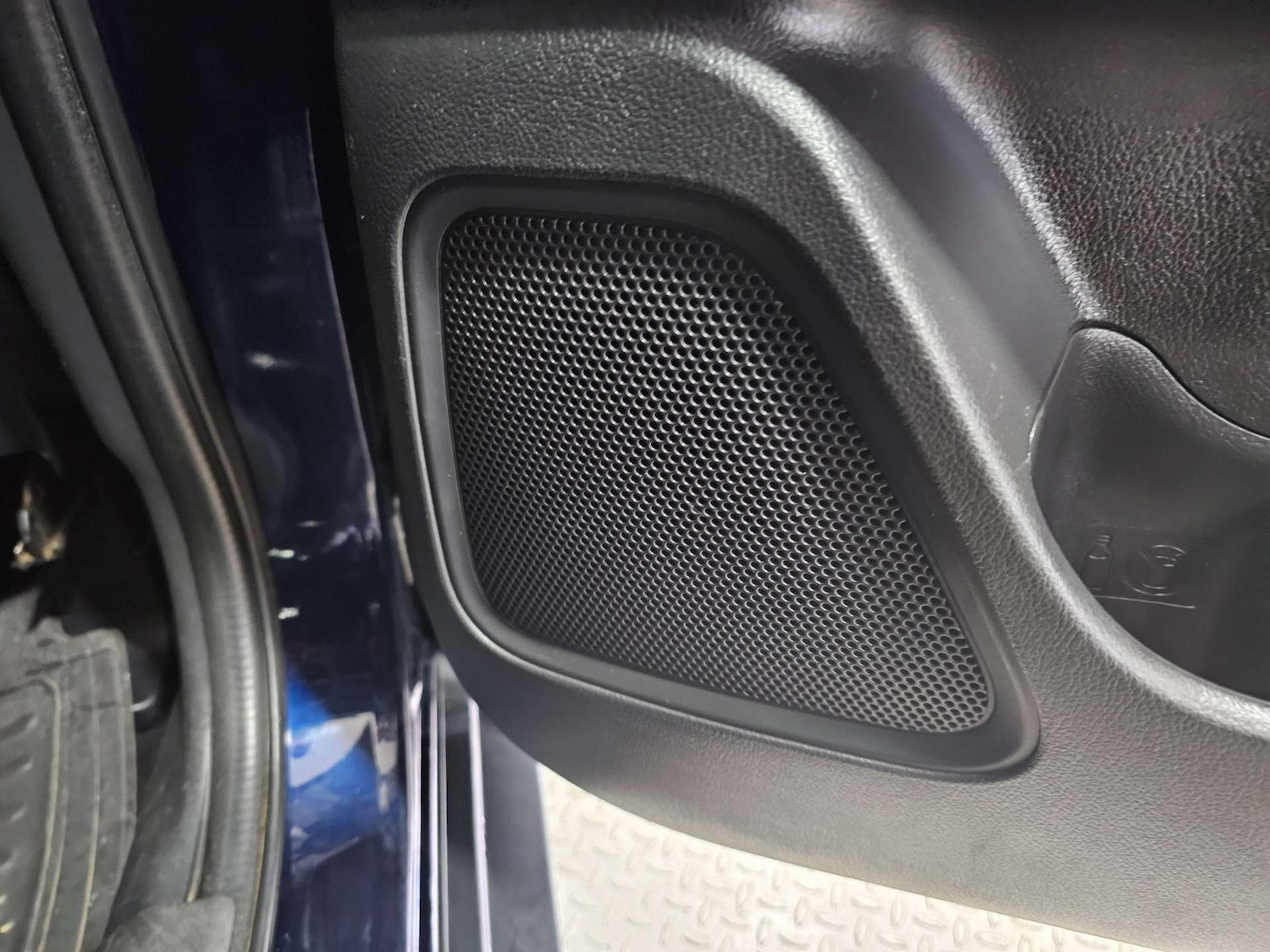 Used Mitsubishi Outlander 2016 for sale - 76972378: Photo 80