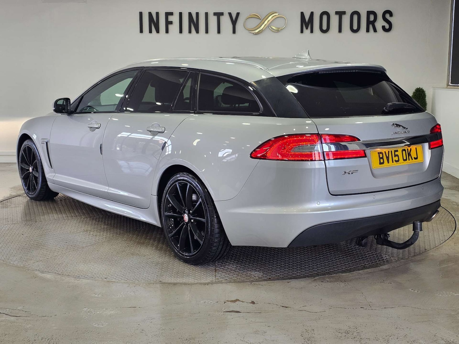 Used Jaguar XF 2015 for sale - 77073390: Photo 22