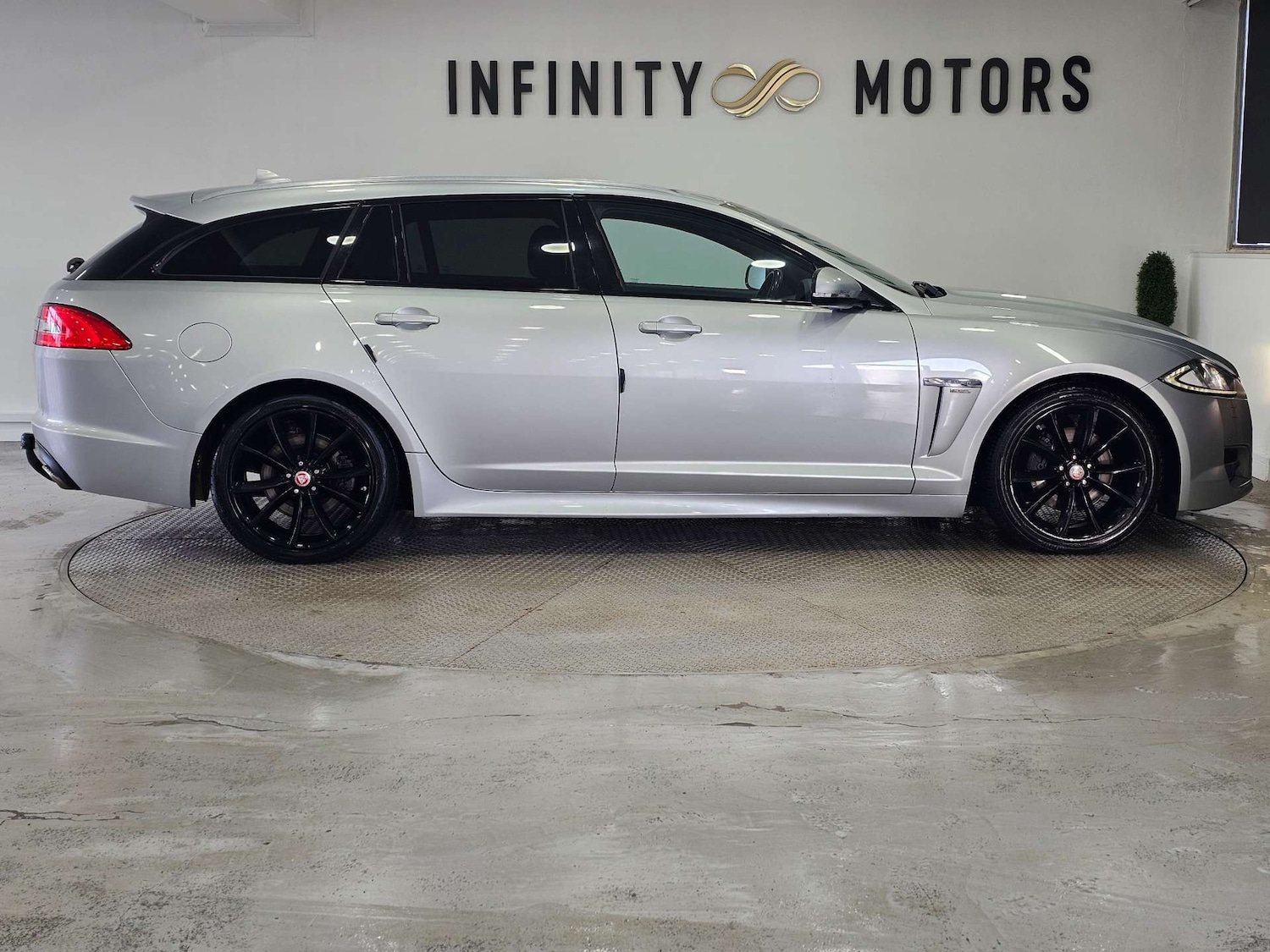 Used Jaguar XF 2015 for sale - 77073390: Photo 31