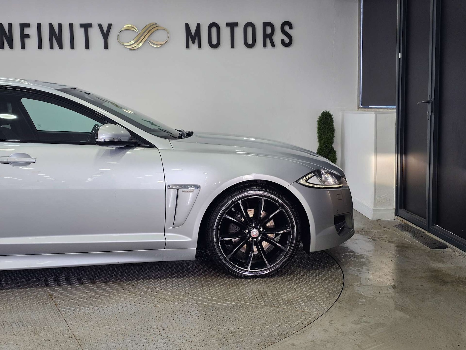 Used Jaguar XF 2015 for sale - 77073390: Photo 33