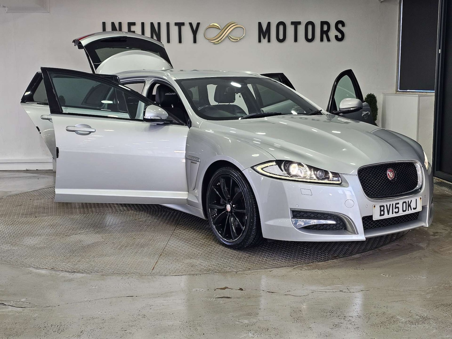 Used Jaguar XF 2015 for sale - 77073390: Photo 41