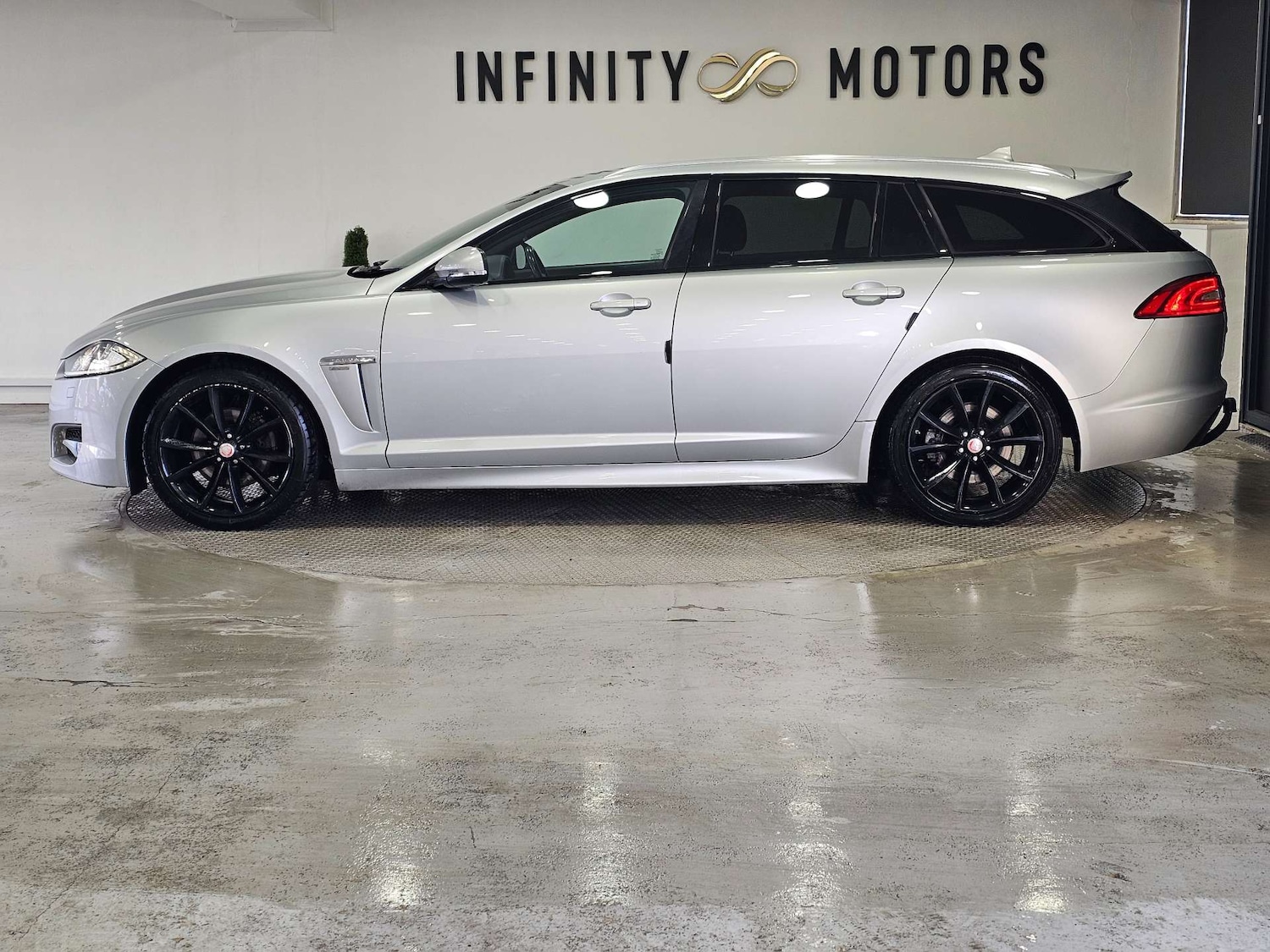 Used Jaguar XF 2015 for sale - 77073390: Photo 42