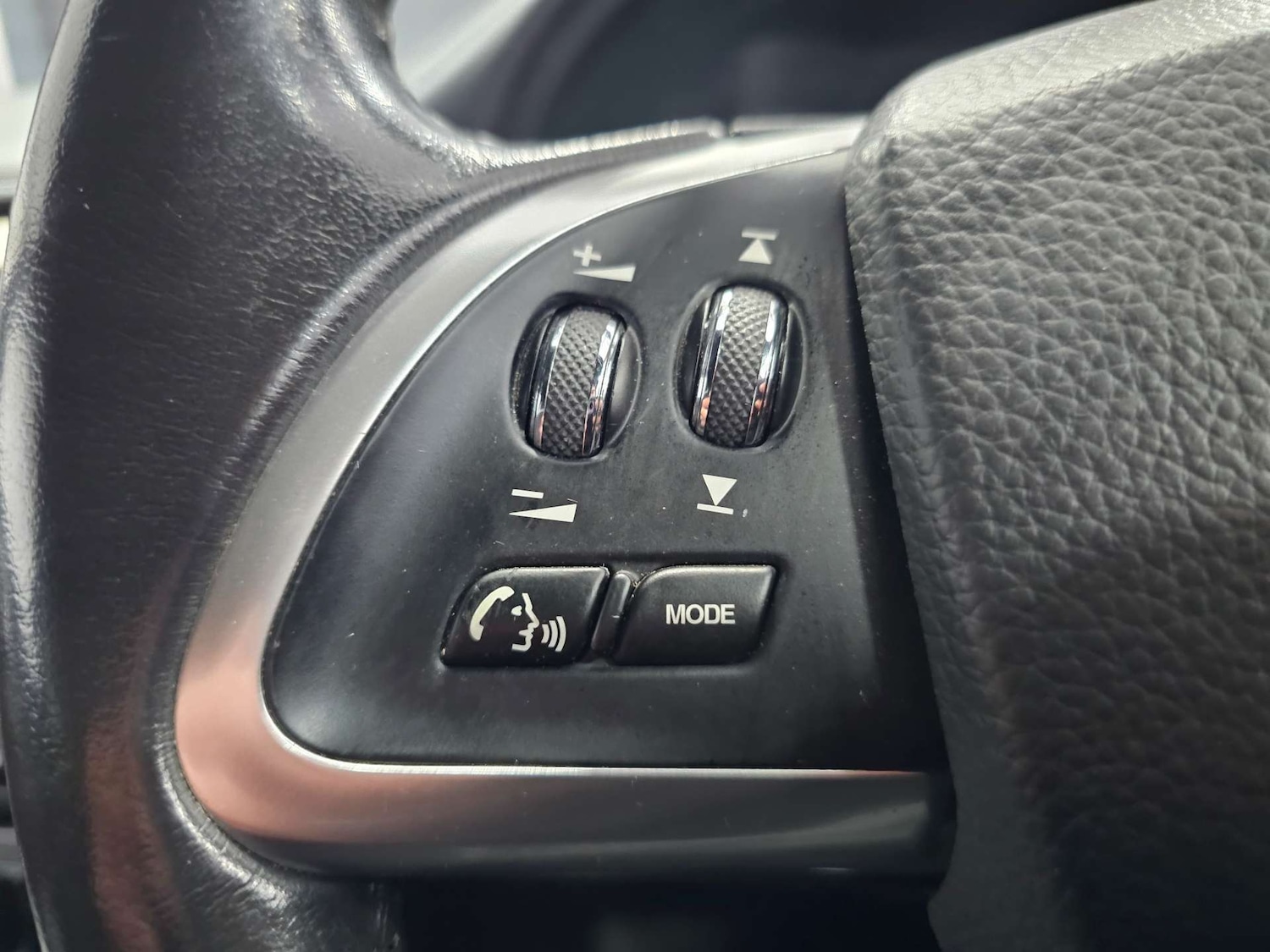 Used Jaguar XF 2015 for sale - 77073390: Photo 51