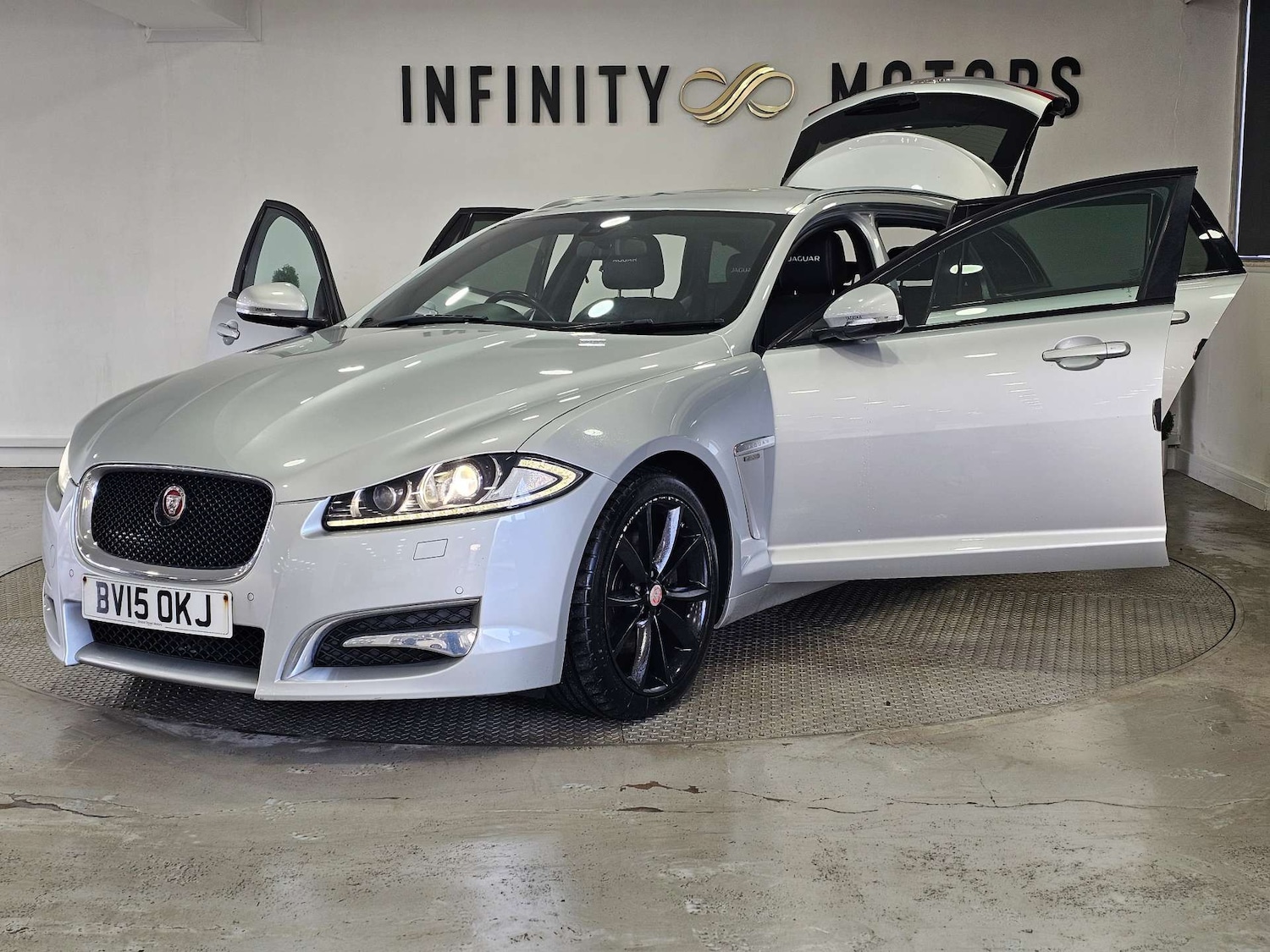 Used Jaguar XF 2015 for sale - 77073390: Photo 64