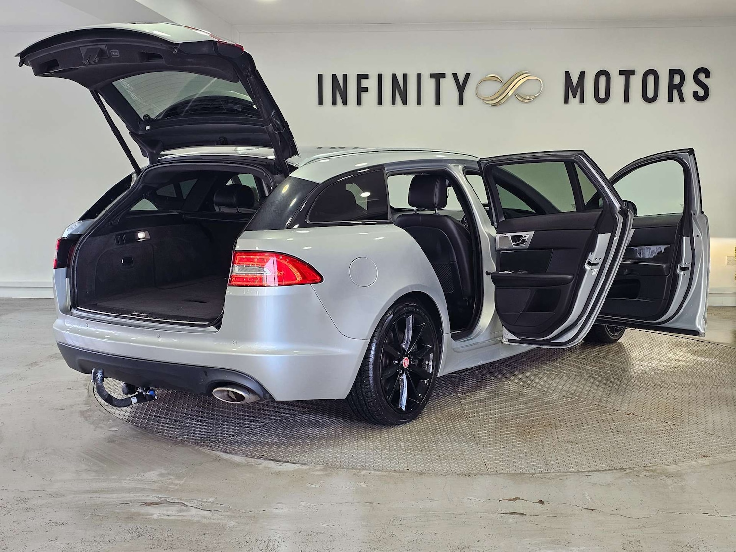 Used Jaguar XF 2015 for sale - 77073390: Photo 70