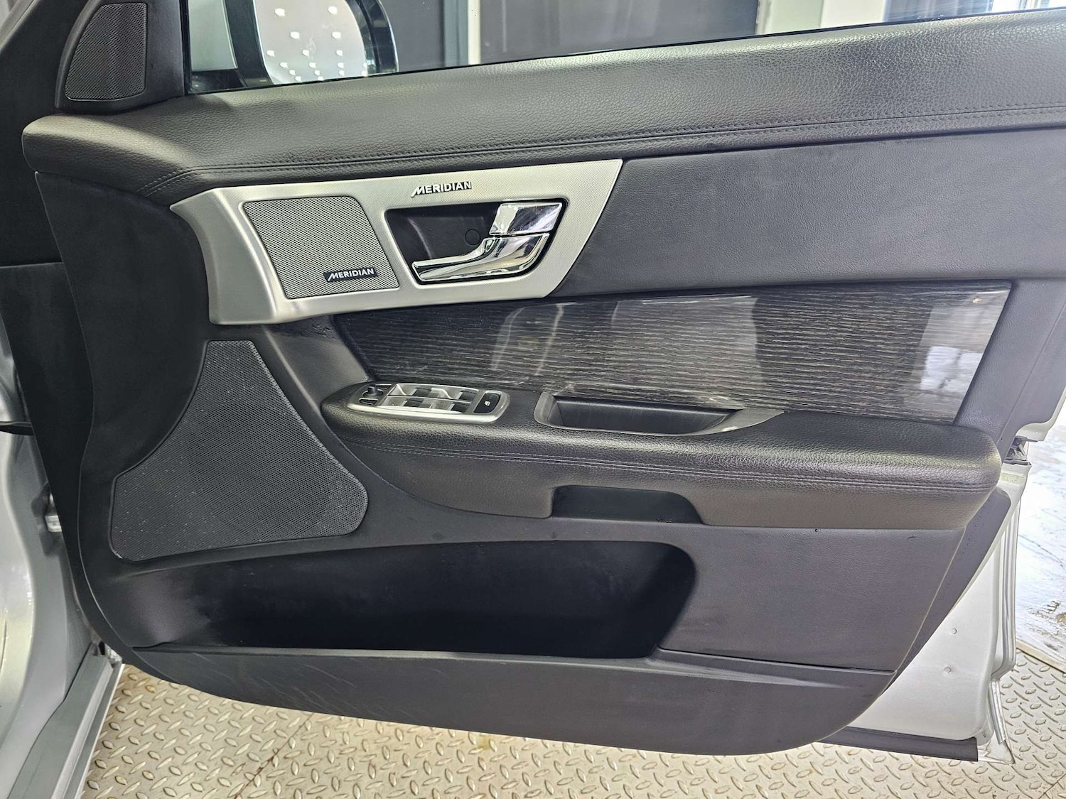 Used Jaguar XF 2015 for sale - 77073390: Photo 78