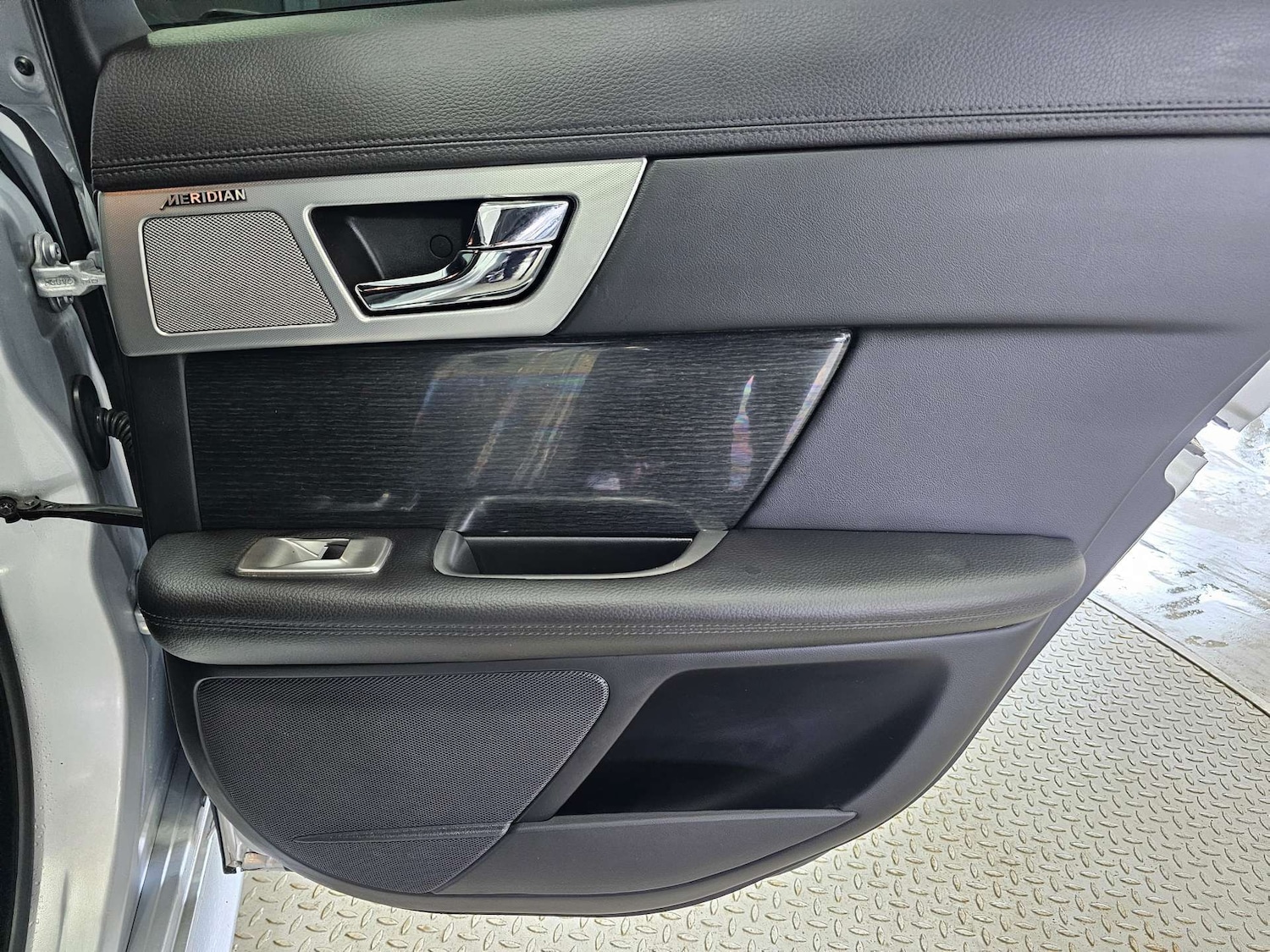 Used Jaguar XF 2015 for sale - 77073390: Photo 89