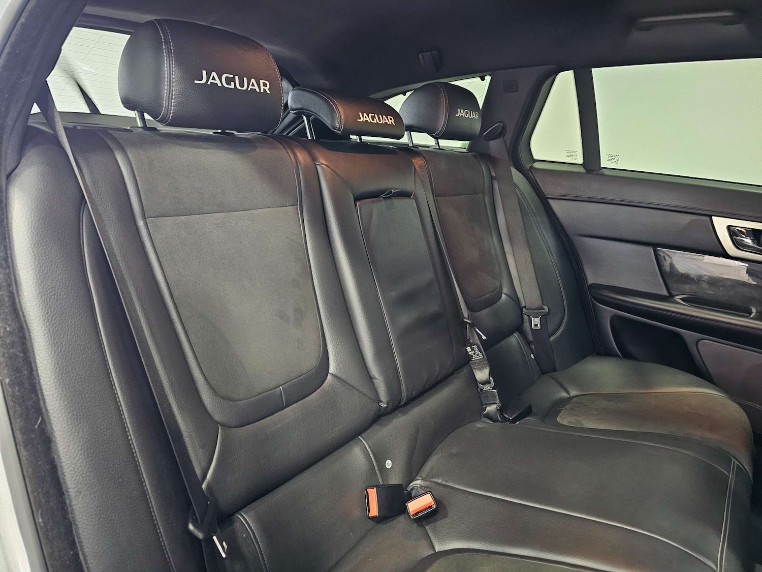 Used Jaguar XF 2015 for sale - 77073390: Photo 90