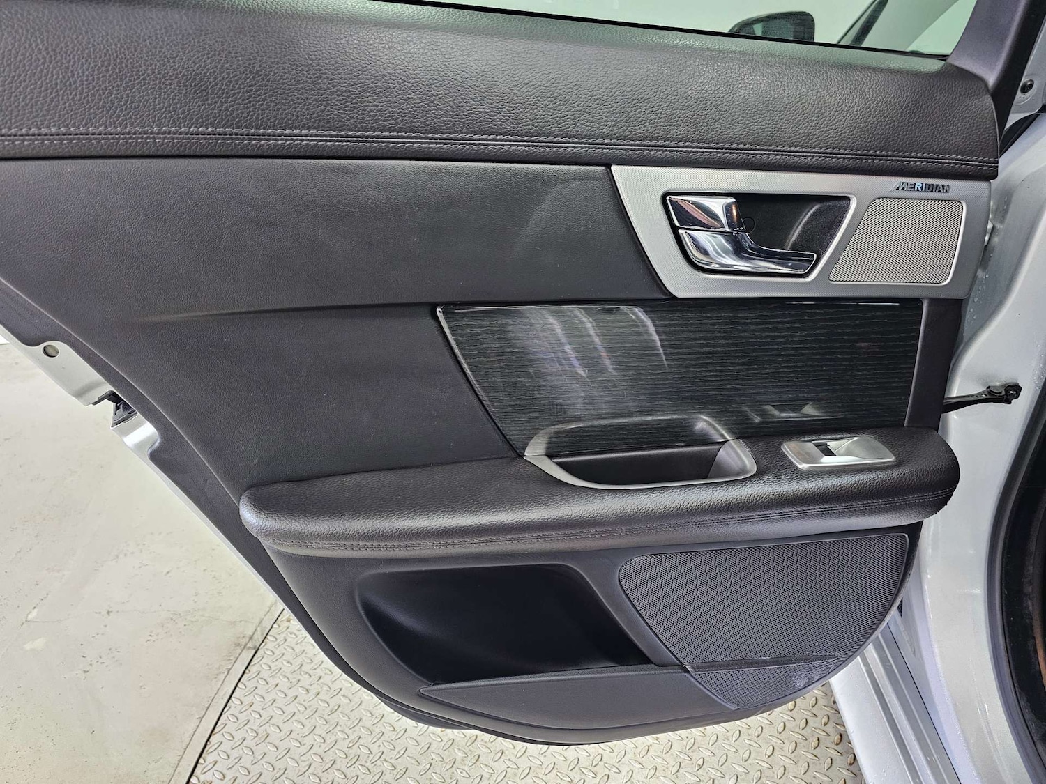 Used Jaguar XF 2015 for sale - 77073390: Photo 92