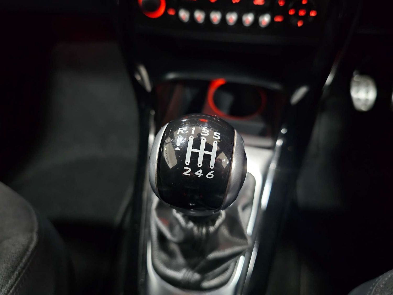 Used Citroen DS3 2014 for sale - 77980235: Photo 15