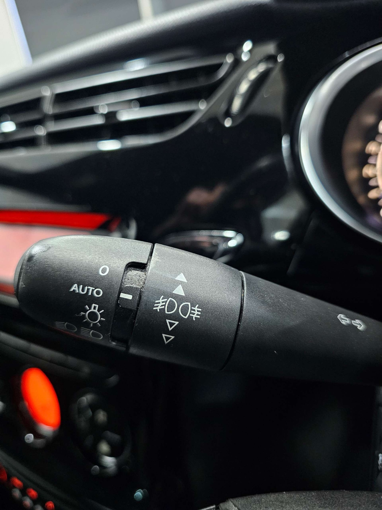 Used Citroen DS3 2014 for sale - 77980235: Photo 41