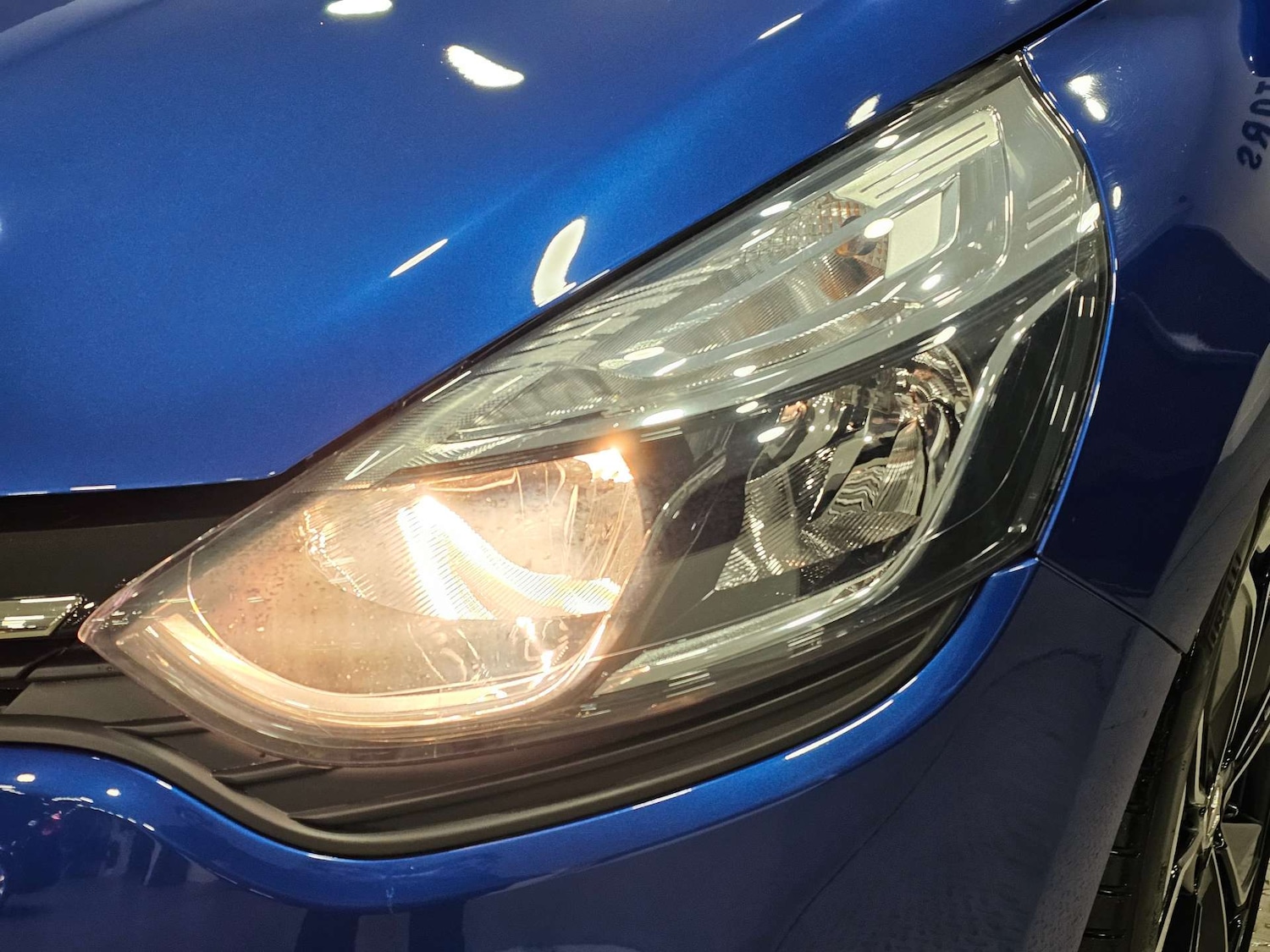 Used Renault Clio 2018 for sale - 76972423: Photo 18