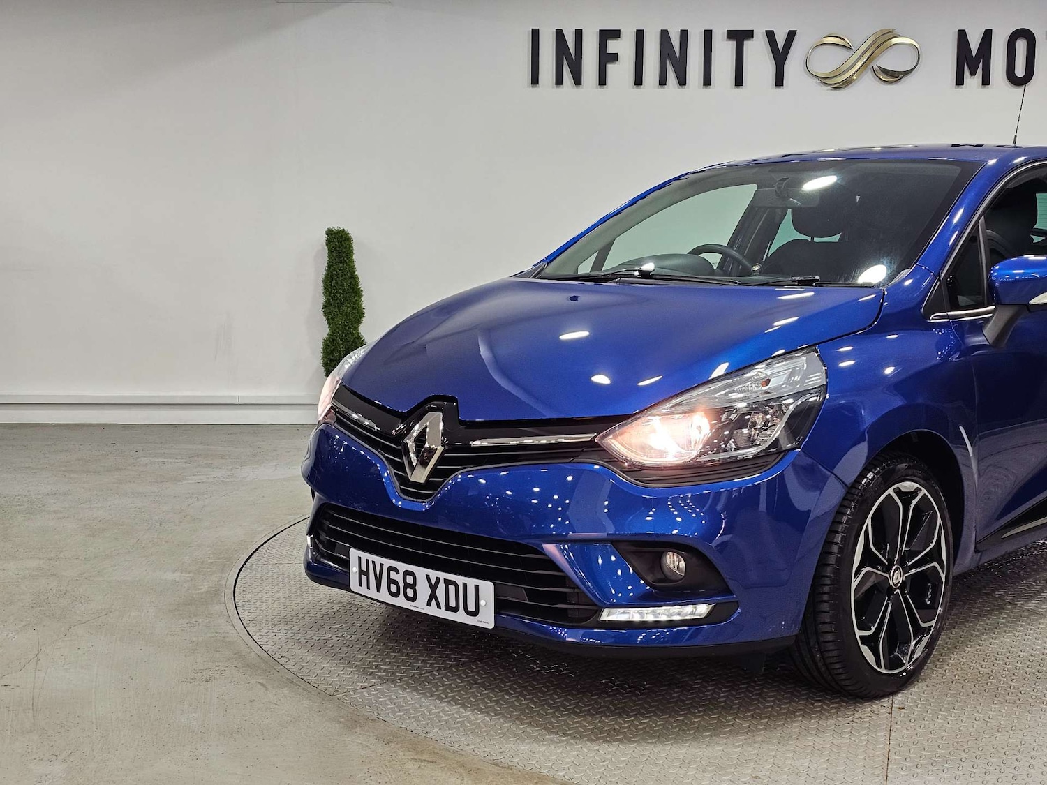 Used Renault Clio 2018 for sale - 76972423: Photo 19