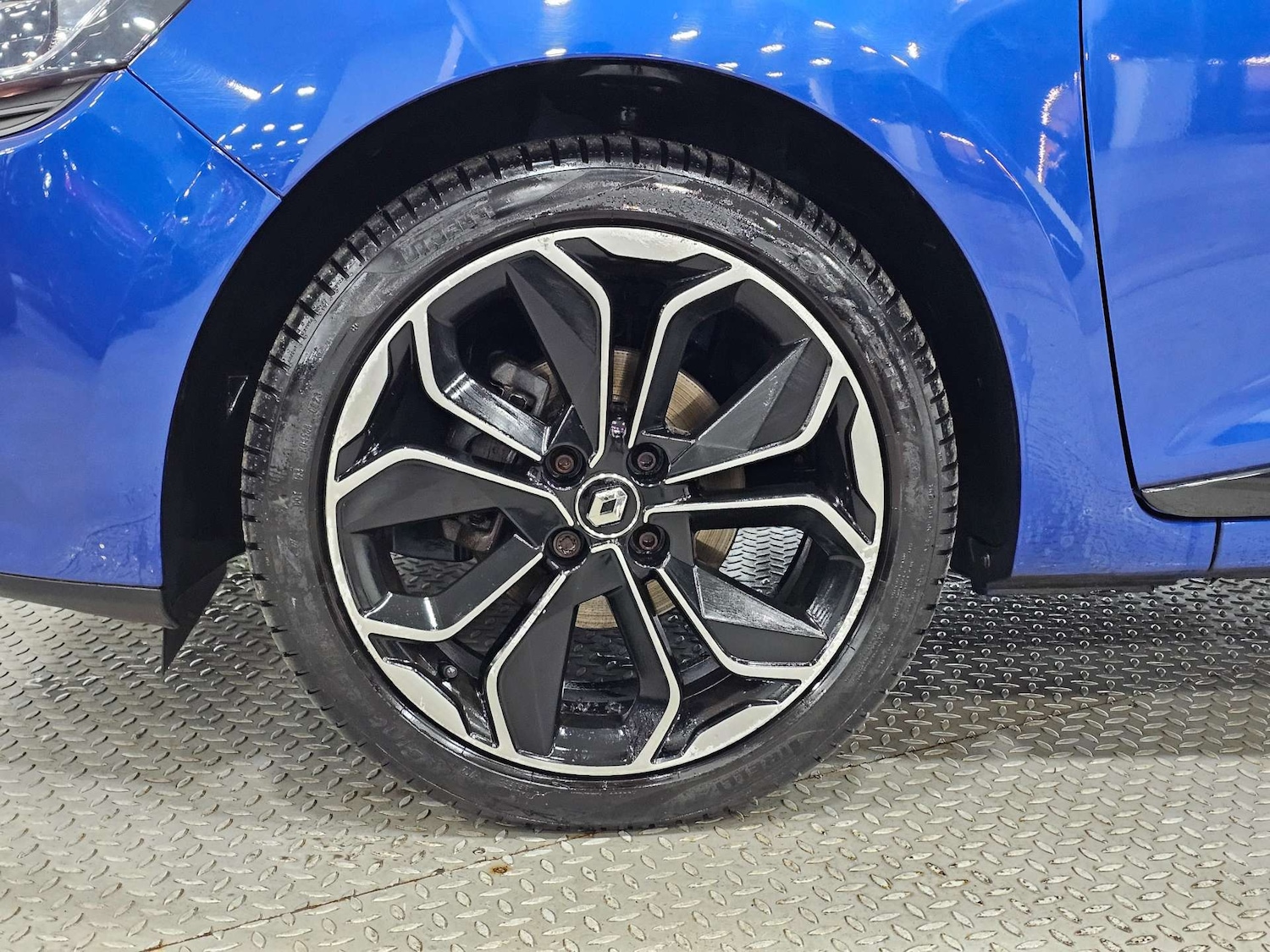 Used Renault Clio 2018 for sale - 76972423: Photo 23