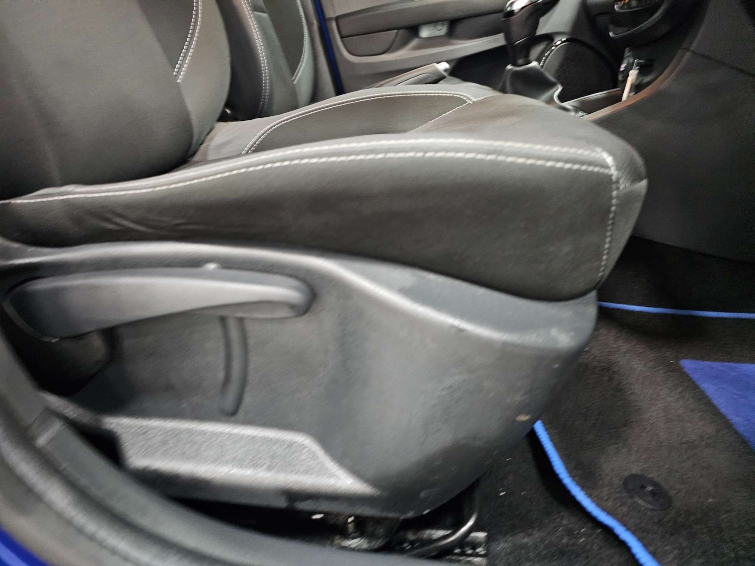 Used Renault Clio 2018 for sale - 76972423: Photo 56