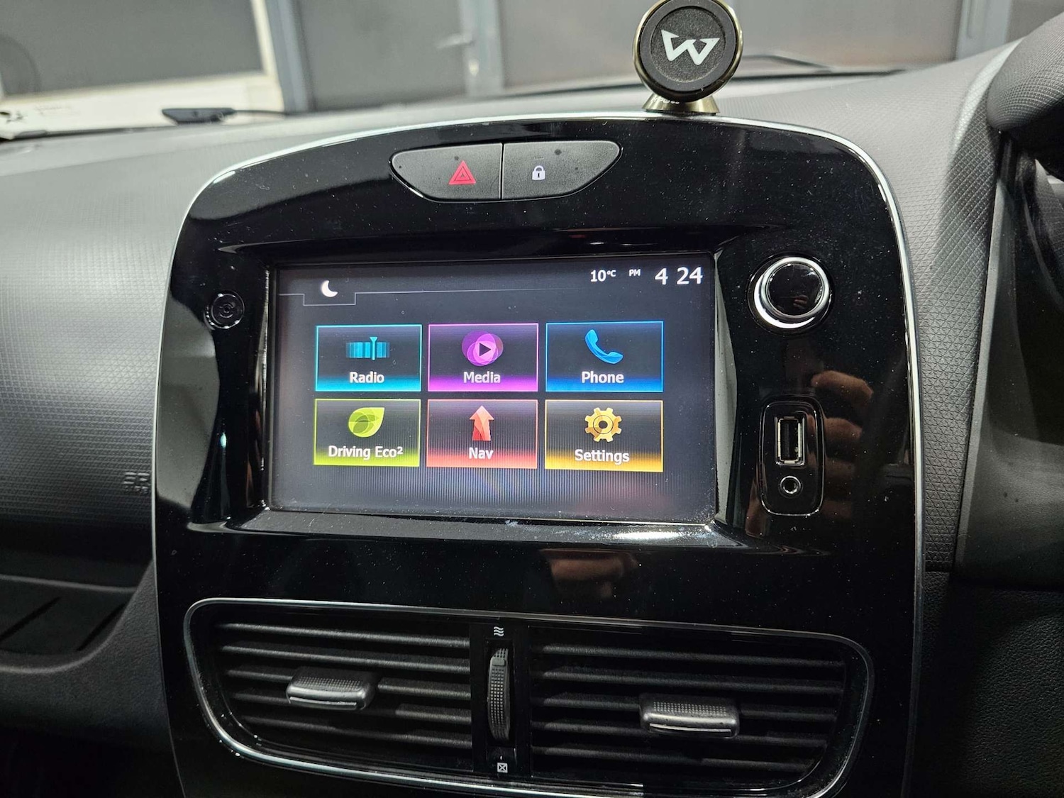 Used Renault Clio 2018 for sale - 76972423: Photo 63