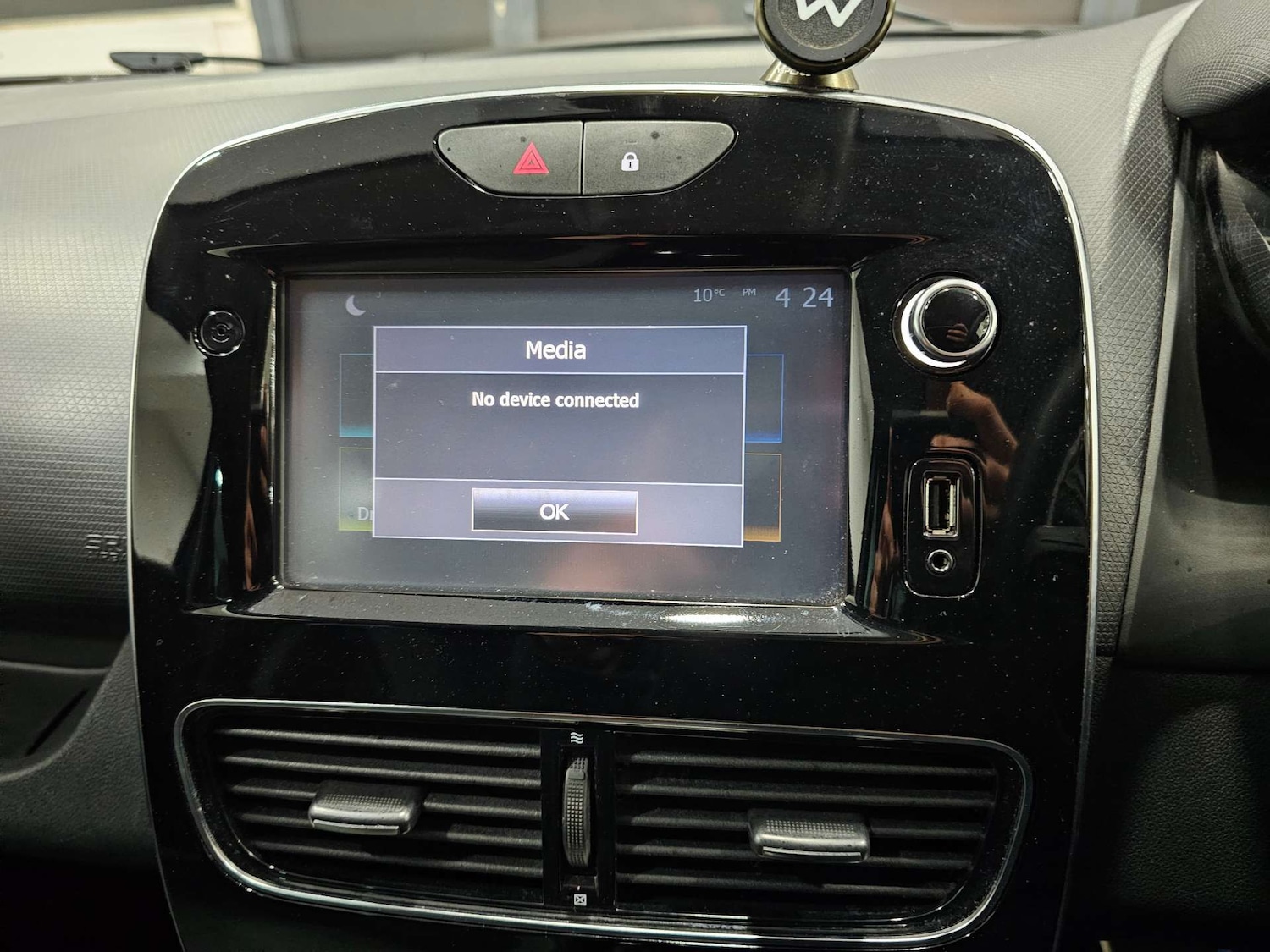 Used Renault Clio 2018 for sale - 76972423: Photo 65