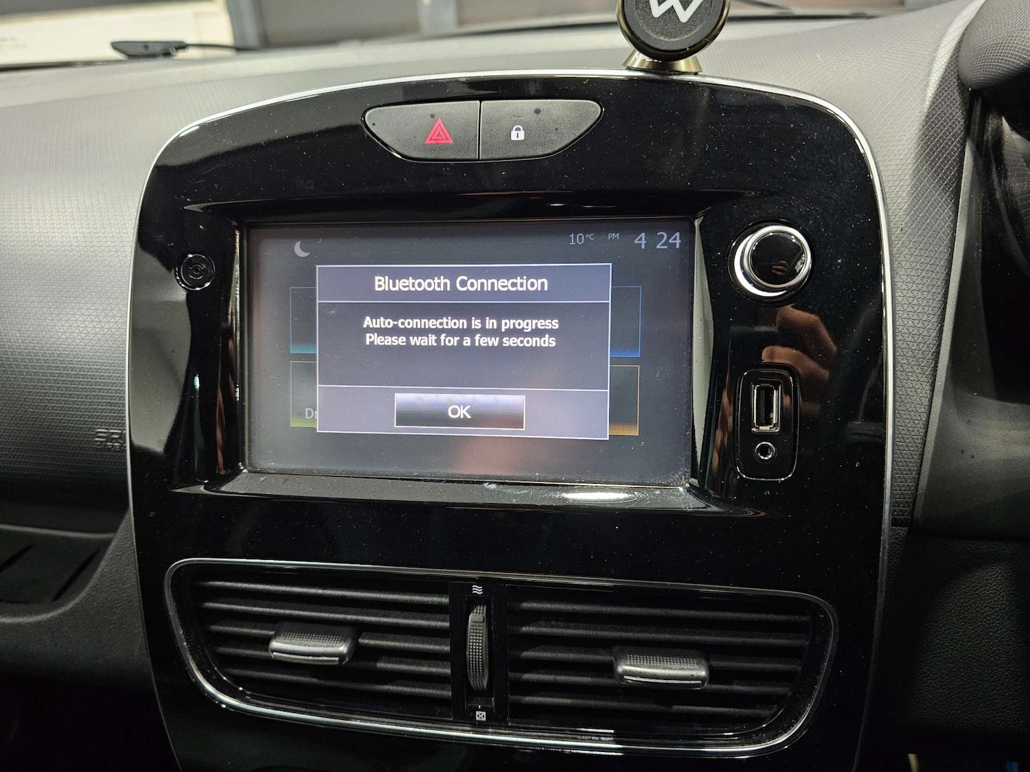 Used Renault Clio 2018 for sale - 76972423: Photo 66