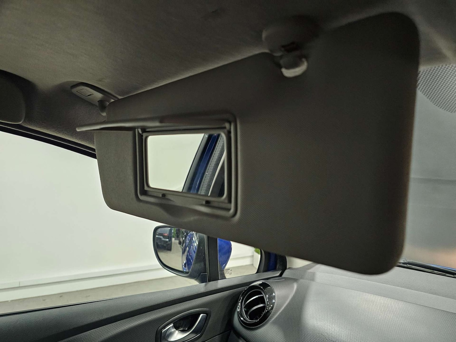 Used Renault Clio 2018 for sale - 76972423: Photo 69