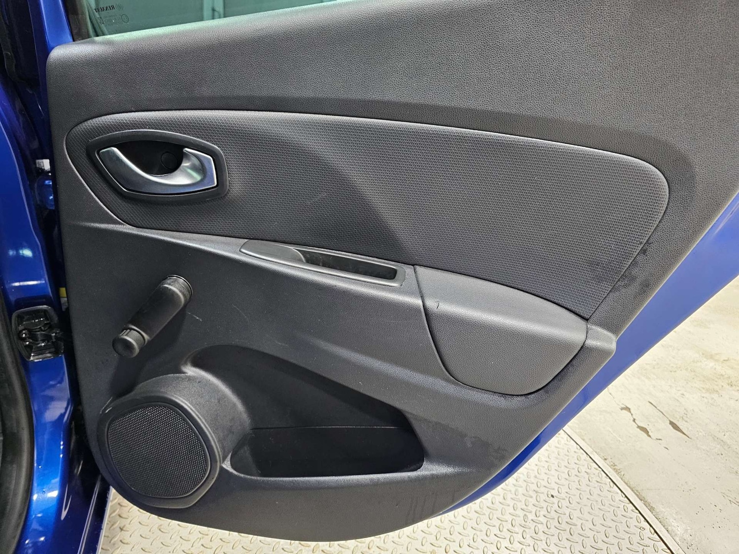 Used Renault Clio 2018 for sale - 76972423: Photo 72