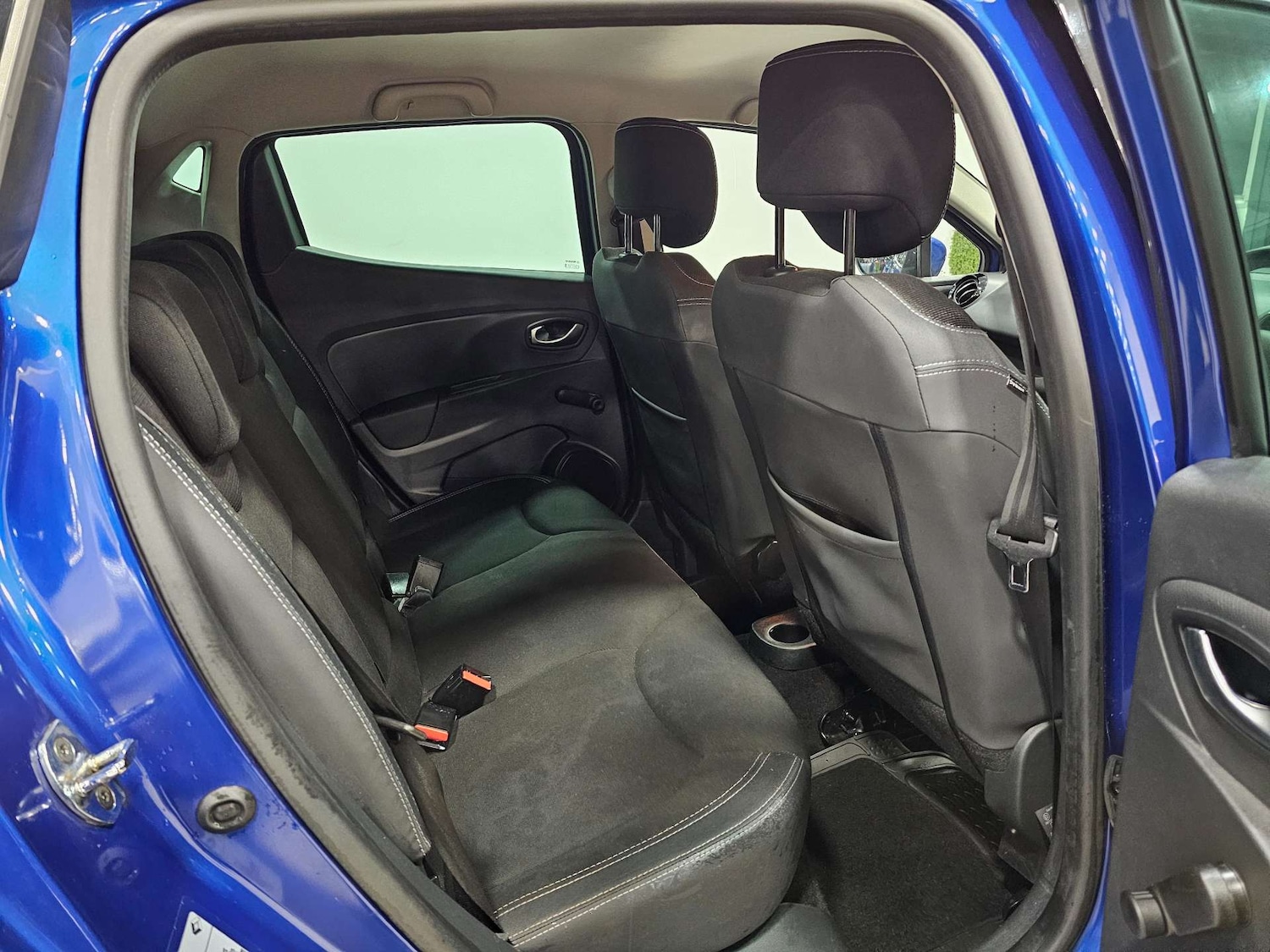 Used Renault Clio 2018 for sale - 76972423: Photo 73