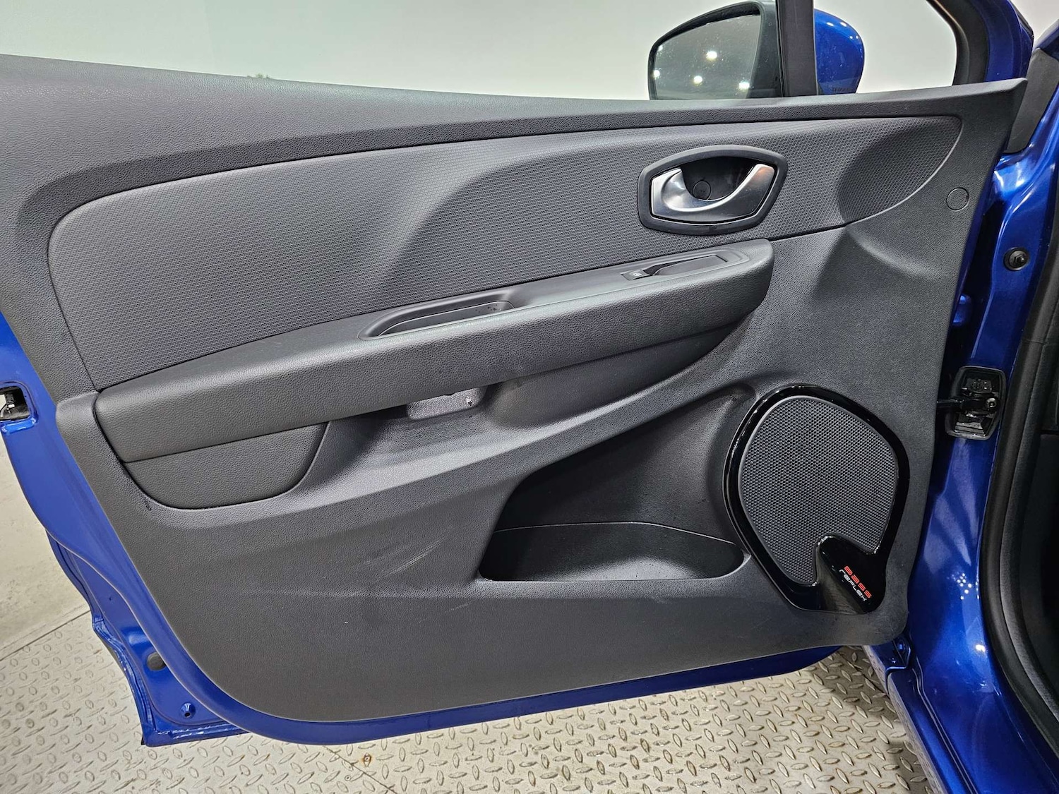 Used Renault Clio 2018 for sale - 76972423: Photo 80