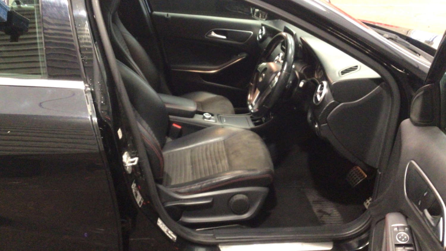 Used Mercedes-Benz A-Class 2015 for sale - 76972475: Photo 12