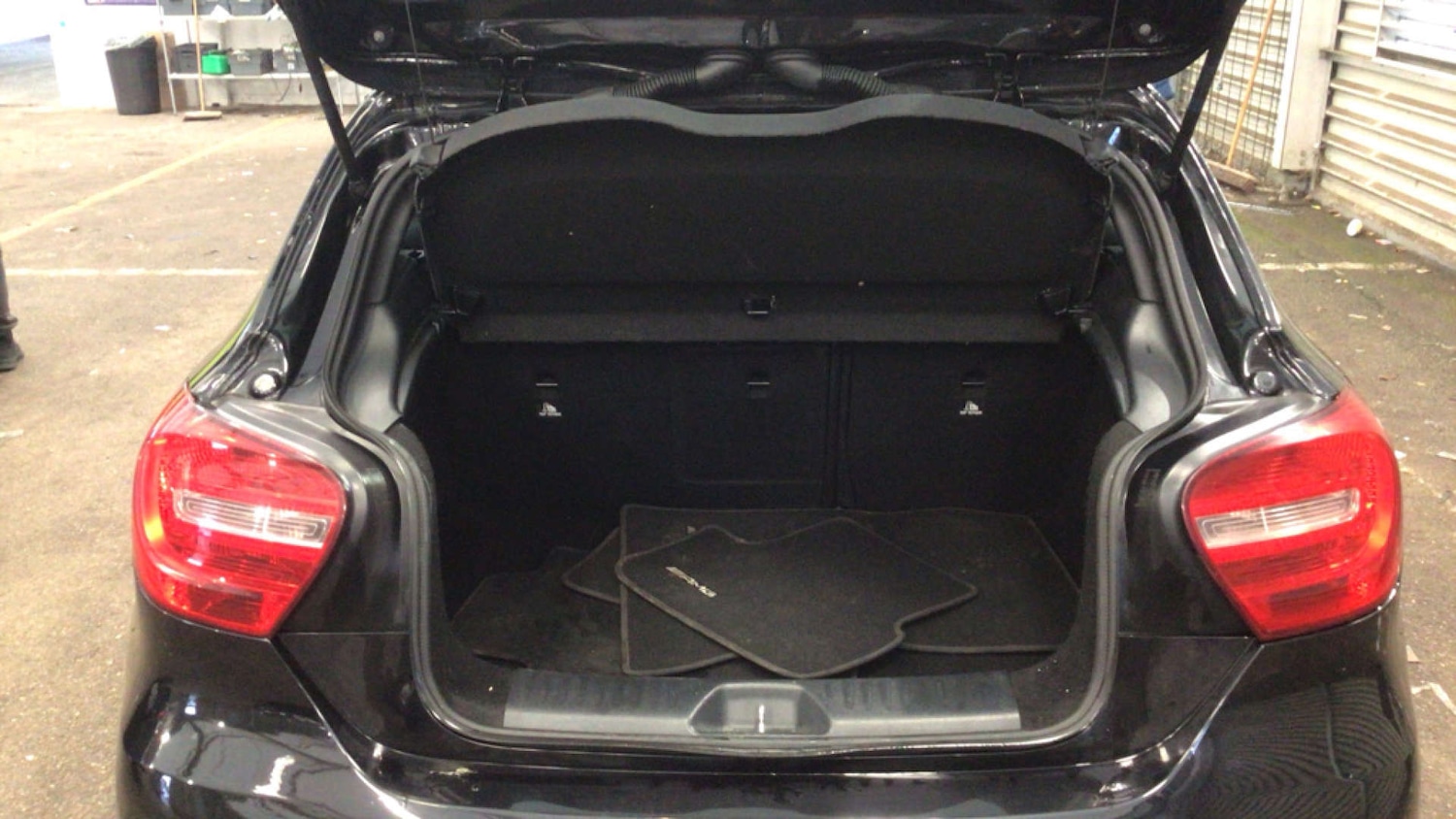 Used Mercedes-Benz A-Class 2015 for sale - 76972475: Photo 9