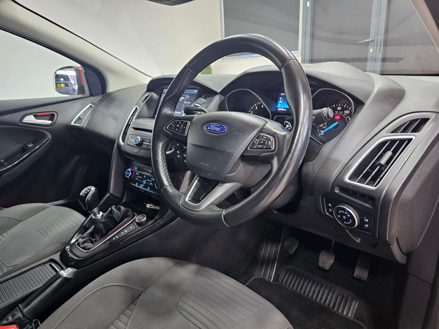 Used Ford Focus 2015 for sale - 76972408: Photo 5