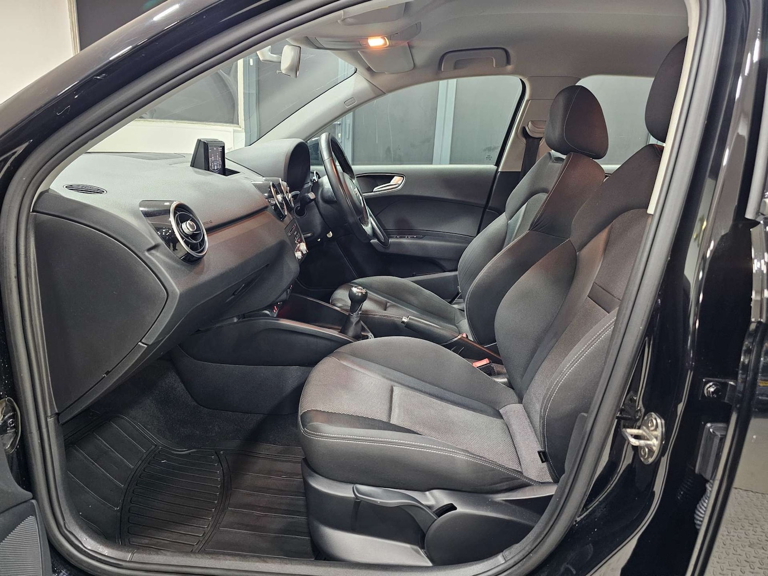 Used Audi A1 2017 for sale - 77115840: Photo 84