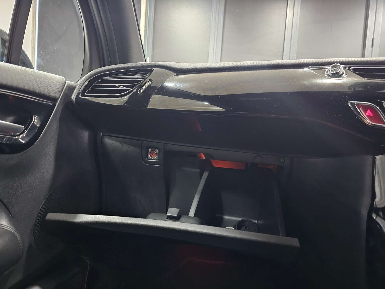 Used Citroen DS3 2014 for sale - 78056726: Photo 50