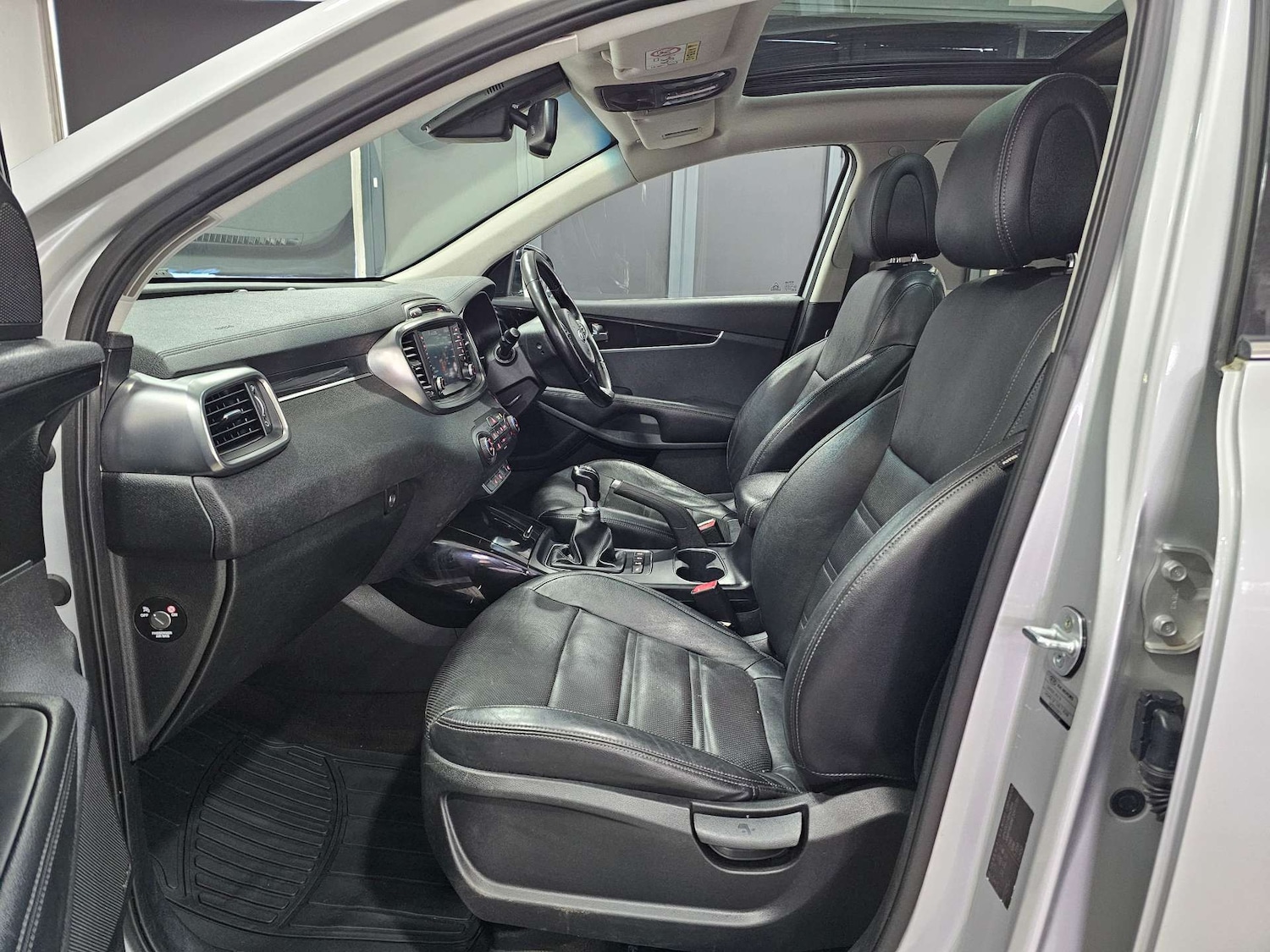 Used Kia Sorento 2015 for sale - 76972308: Photo 100