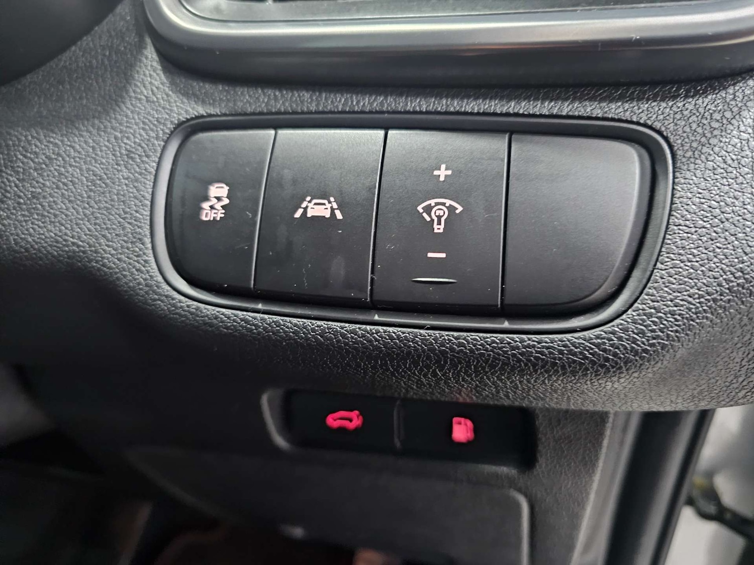 Used Kia Sorento 2015 for sale - 76972308: Photo 60