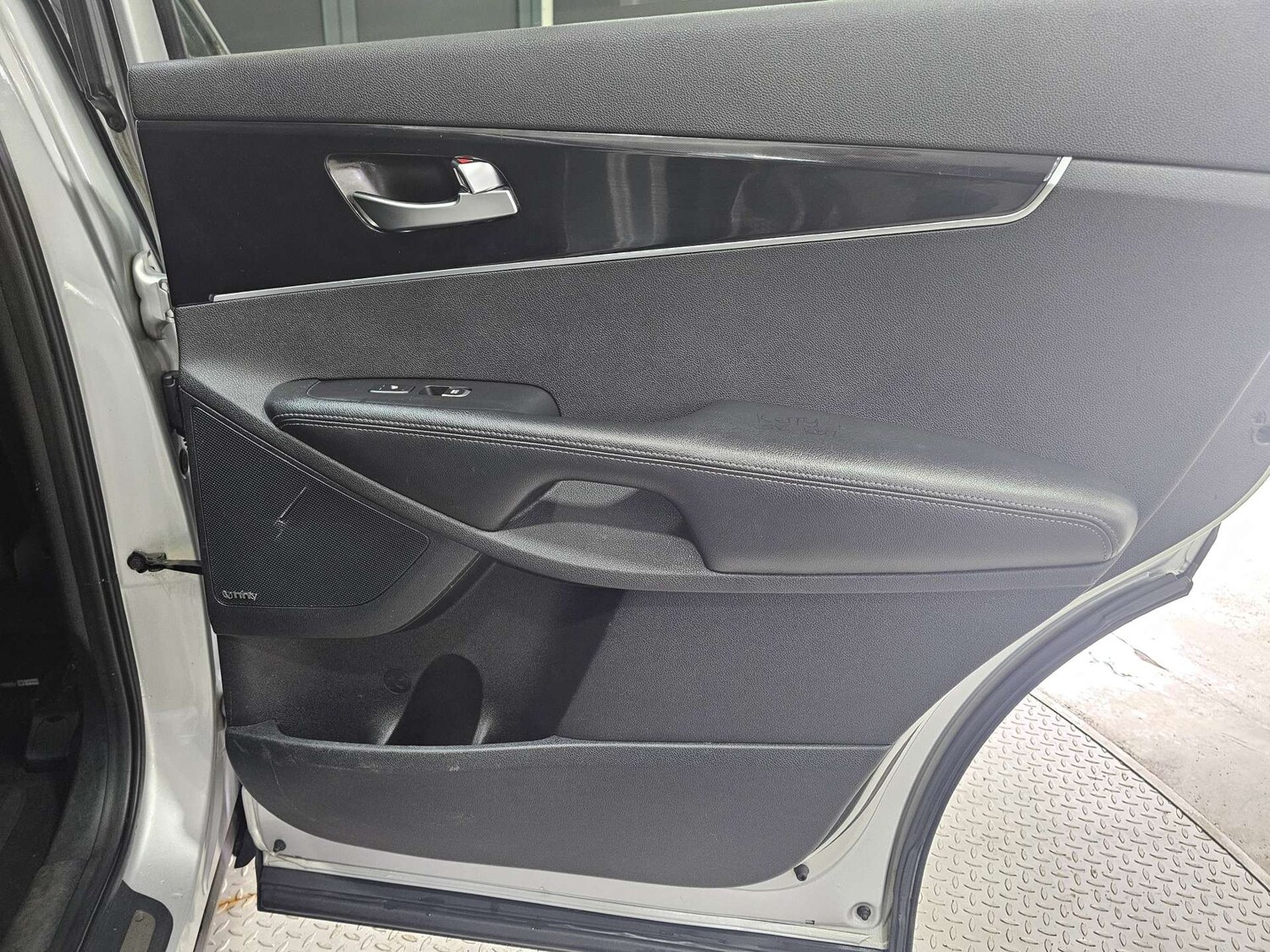 Used Kia Sorento 2015 for sale - 76972308: Photo 80