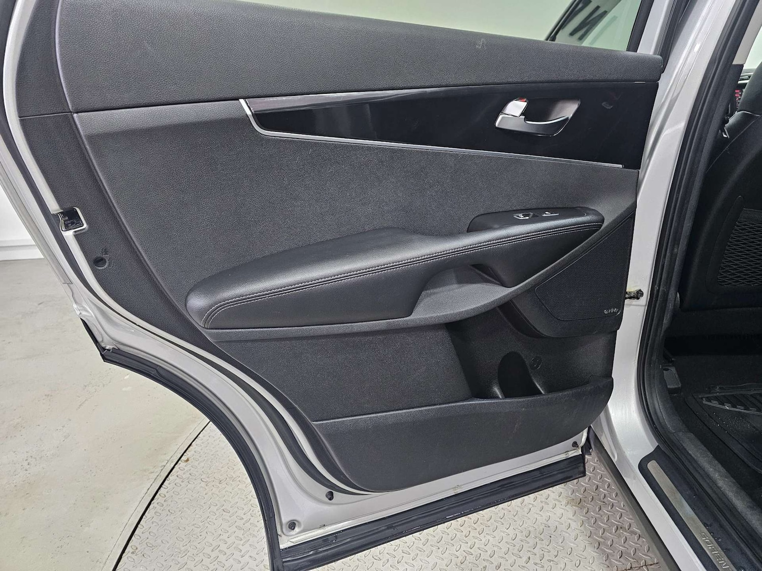 Used Kia Sorento 2015 for sale - 76972308: Photo 90