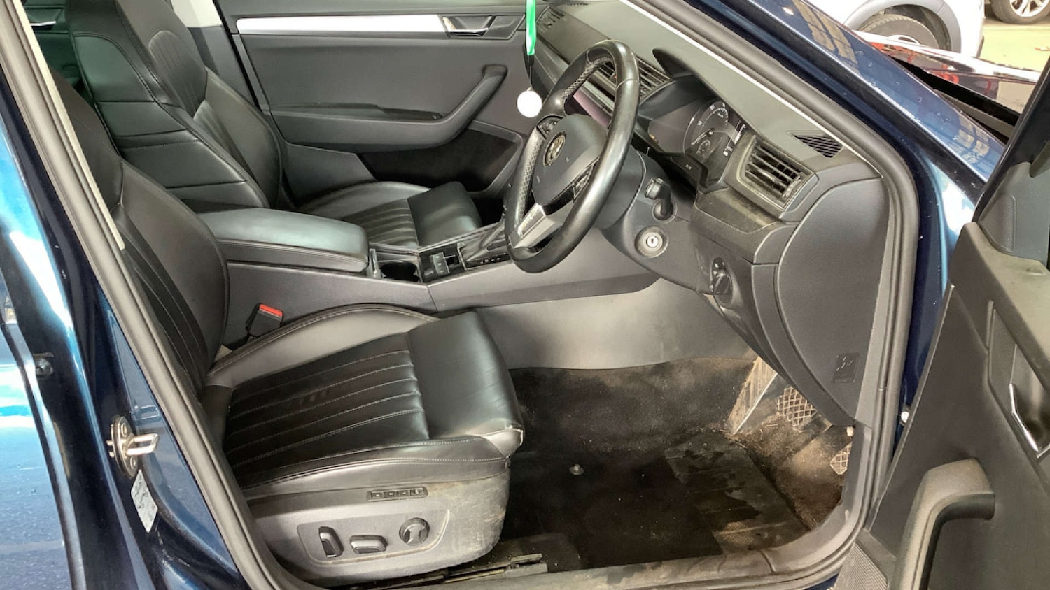 Used Skoda Superb 2017 for sale - 76972473: Photo 11