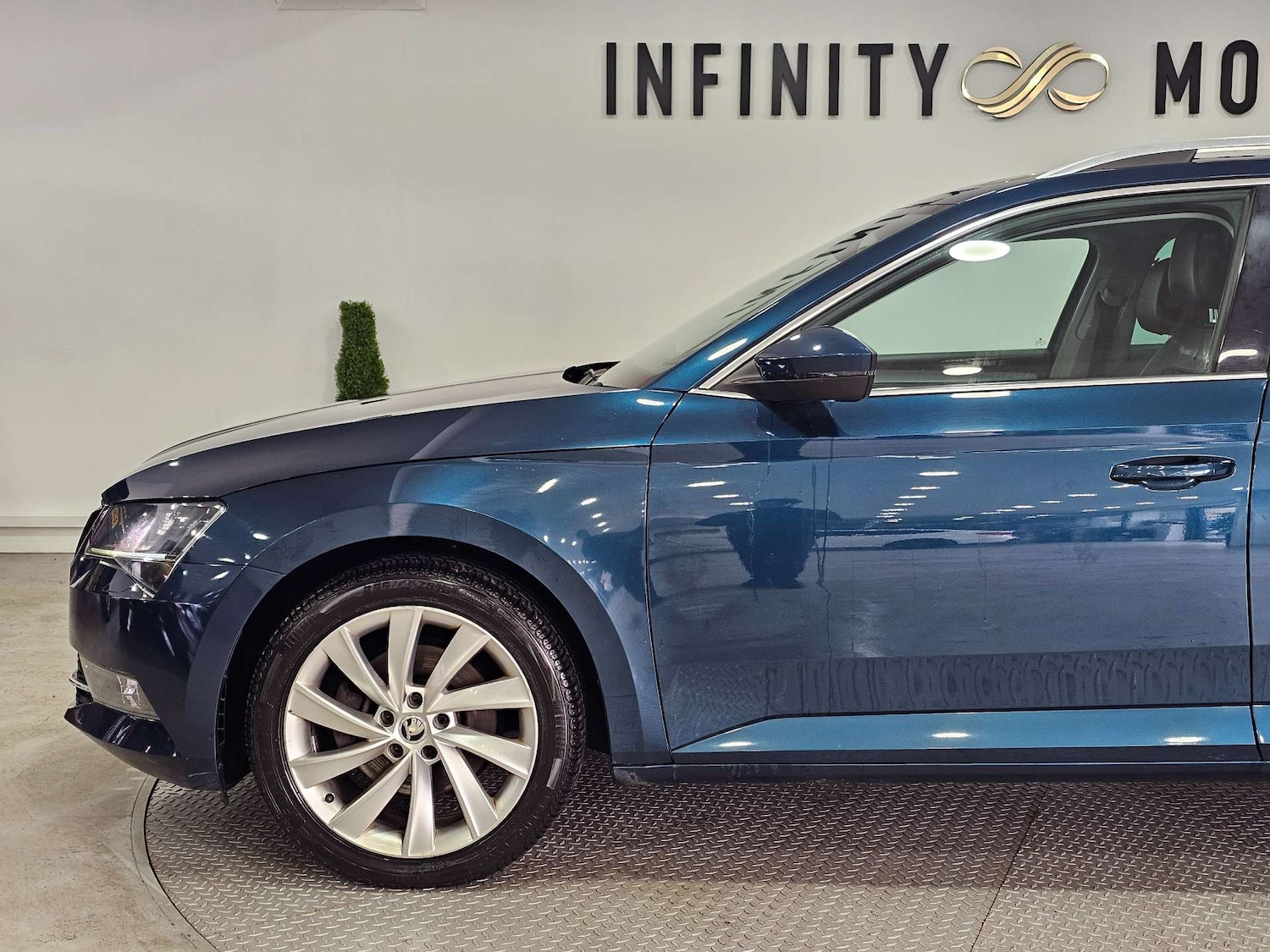 Used Skoda Superb 2017 for sale - 76972473: Photo 22