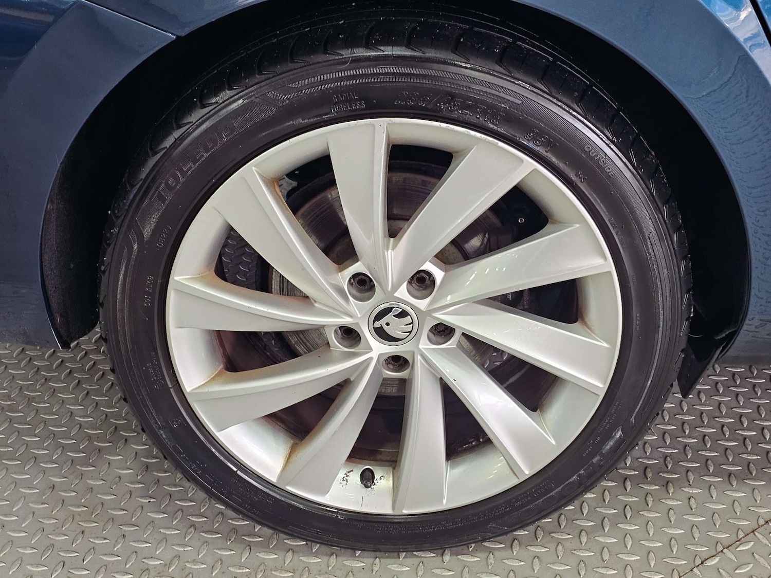 Used Skoda Superb 2017 for sale - 76972473: Photo 39