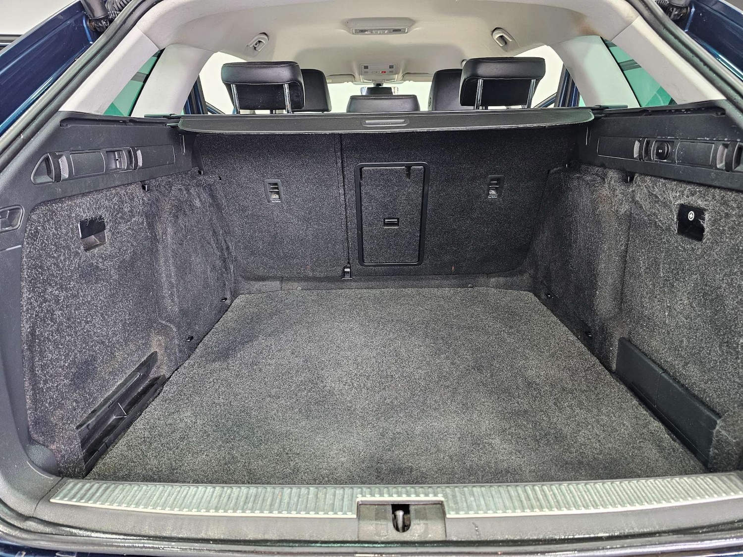 Used Skoda Superb 2017 for sale - 76972473: Photo 50